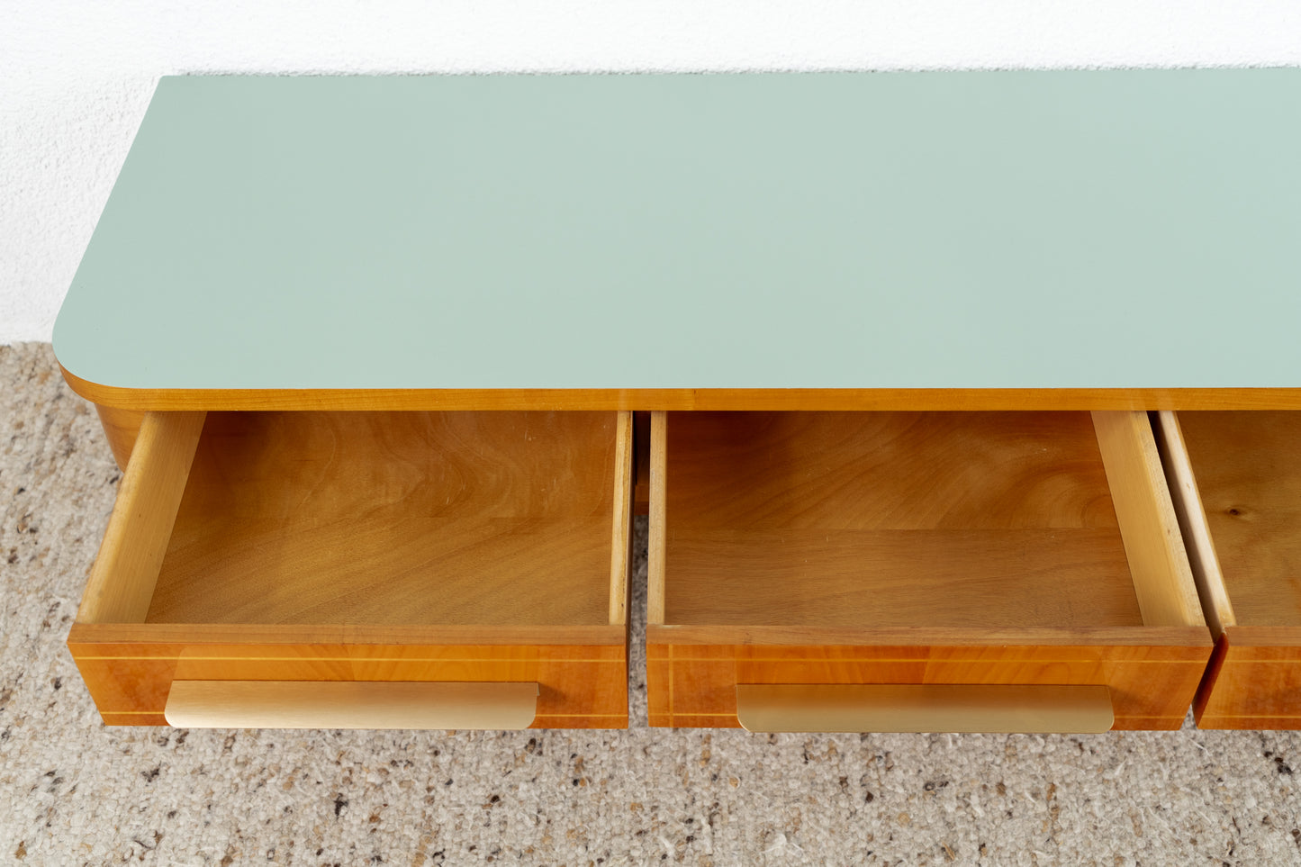 Vintage Sideboard Kommode Lowboard Mid Century Holz Kirsch Schubladen messing pastell salbei