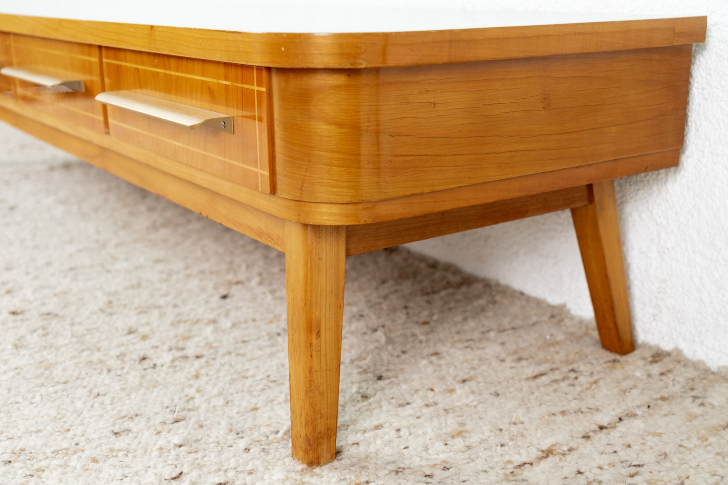 Vintage Sideboard Kommode Lowboard Mid Century Holz Kirsch Schubladen messing pastell salbei