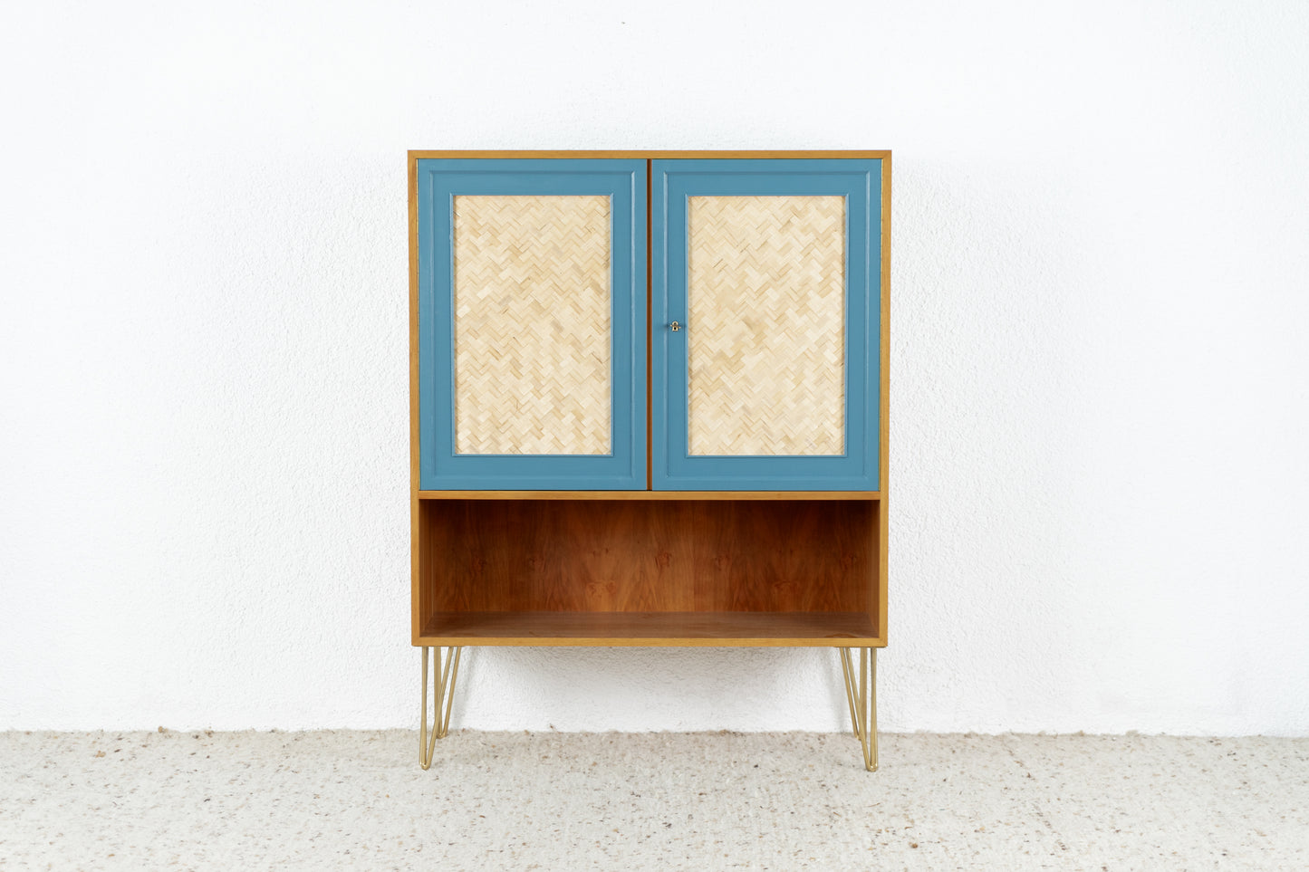 Vintage Kommode Schrank Holz Nuss Geflecht 60s 1960 Pastell Kleider Büro Küche