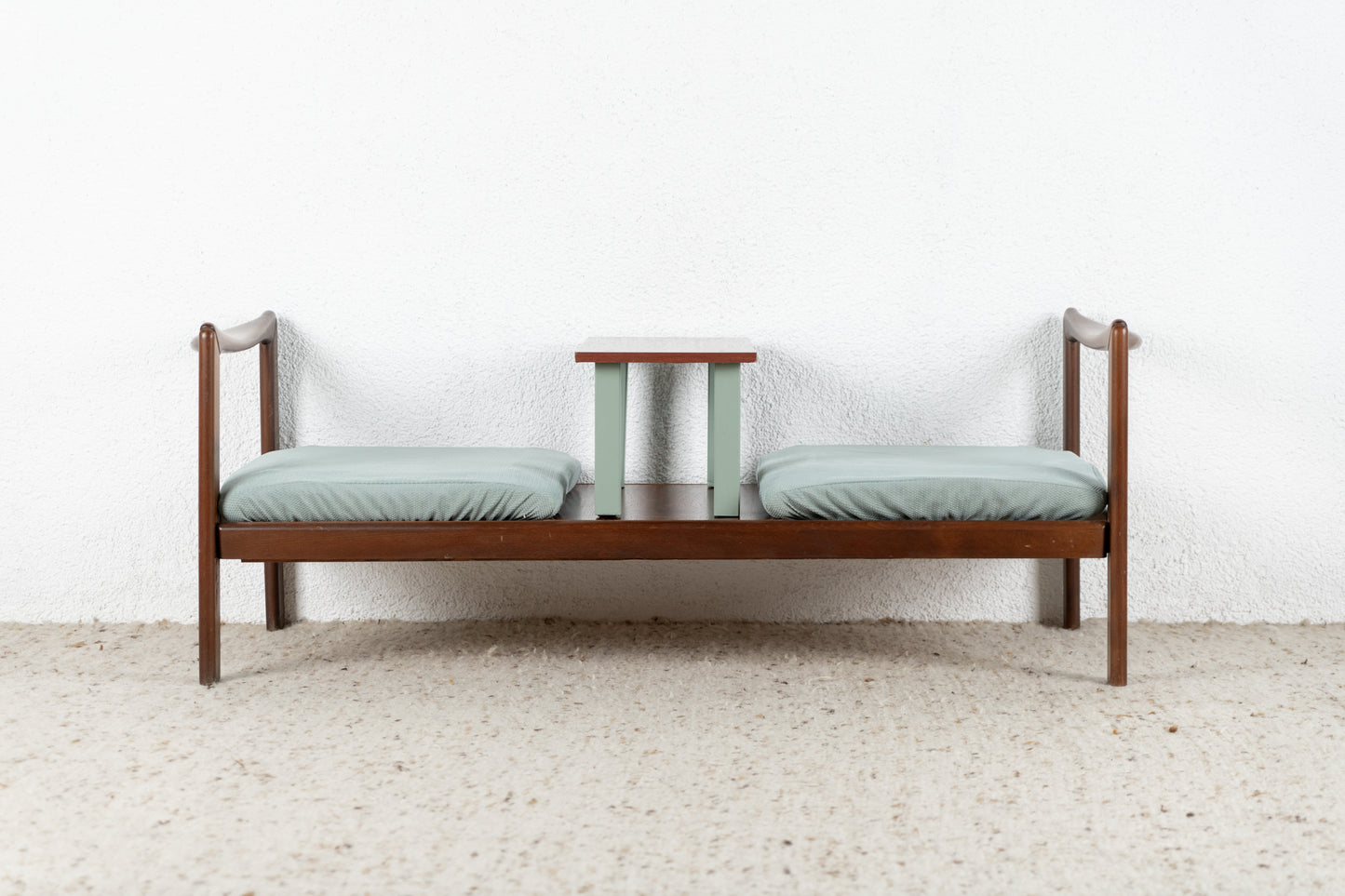 Vintage Sofa Zweisitzer Beistelltisch Wartezimmer Sessel Chaise Longue Coffeetable