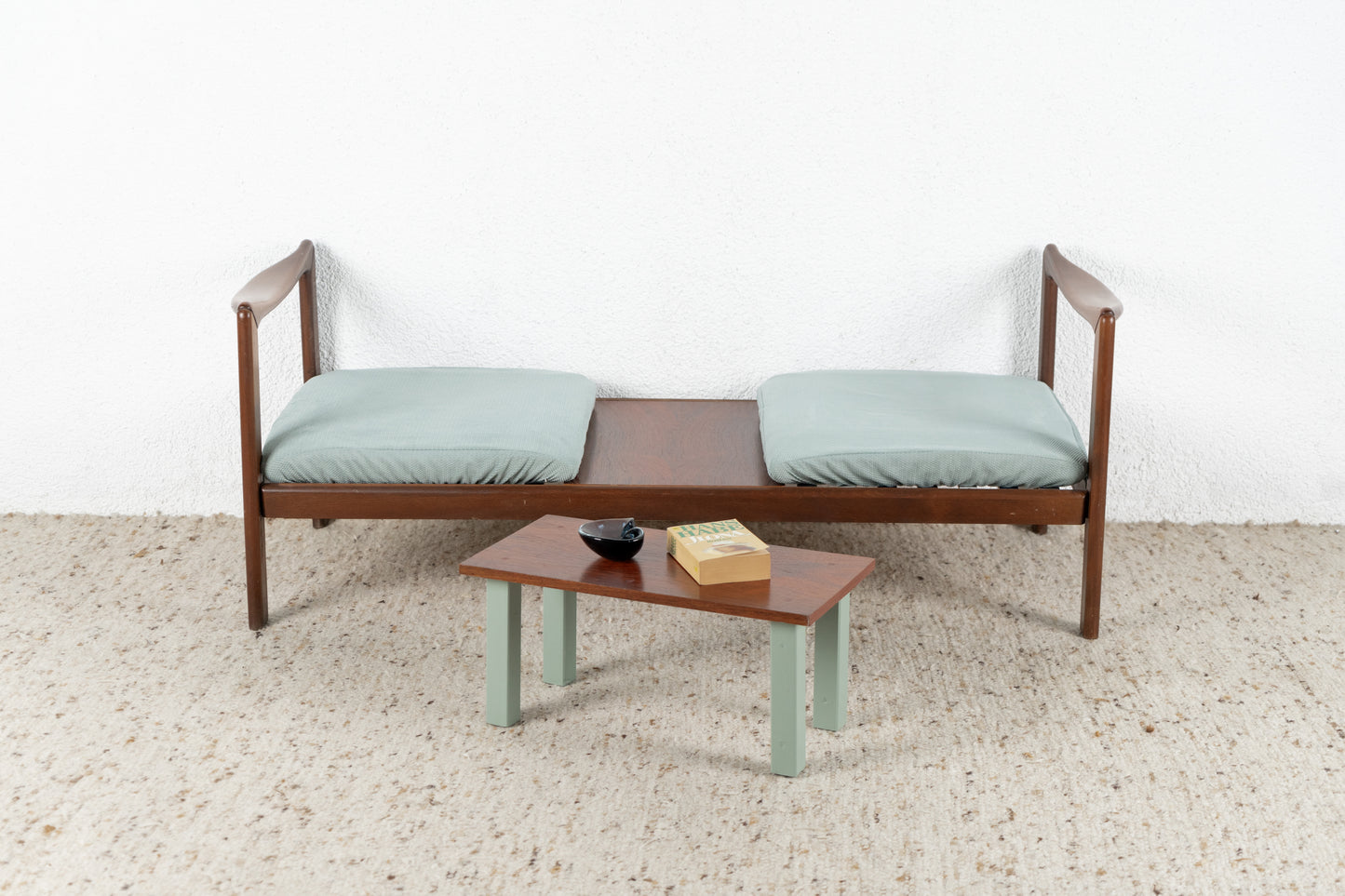 Vintage Sofa Zweisitzer Beistelltisch Wartezimmer Sessel Chaise Longue Coffeetable