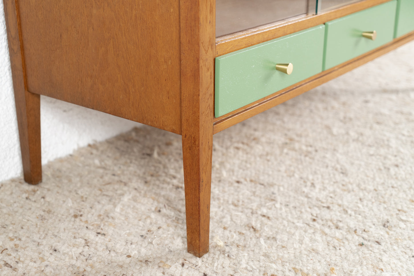 Vintage Kommode Vitrine Sideboard Holz Glas Eiche Pastell Gold Schränkchen