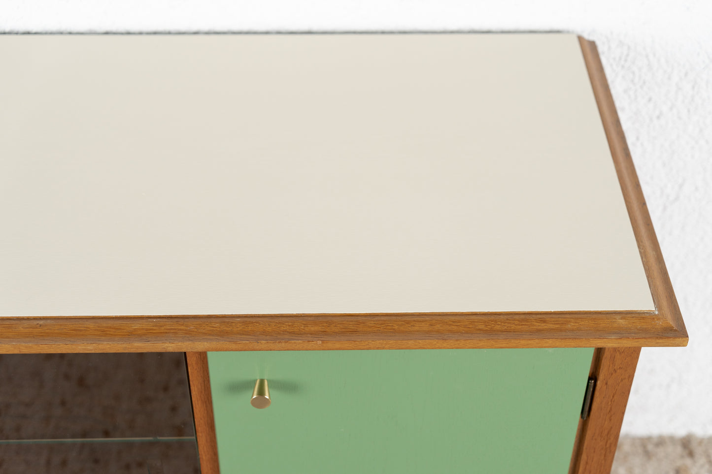 Vintage Kommode Vitrine Sideboard Holz Glas Eiche Pastell Gold Schränkchen
