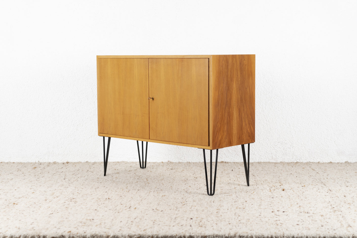 Vintage Kommode Sideboard Mid Century Holz Nuss Pastell Salbei
