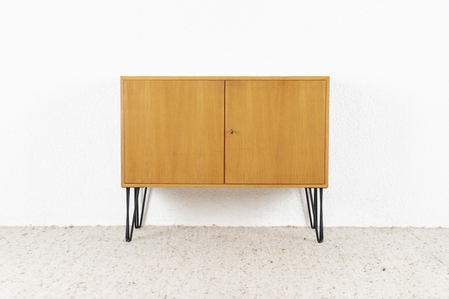 Vintage Kommode Sideboard Mid Century Holz Nuss Pastell Salbei