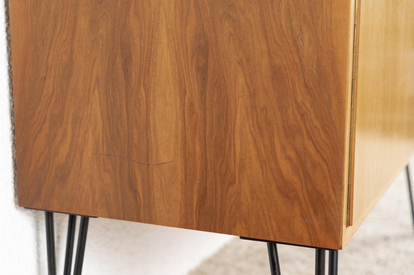Vintage Kommode Sideboard Mid Century Holz Nuss Pastell Salbei