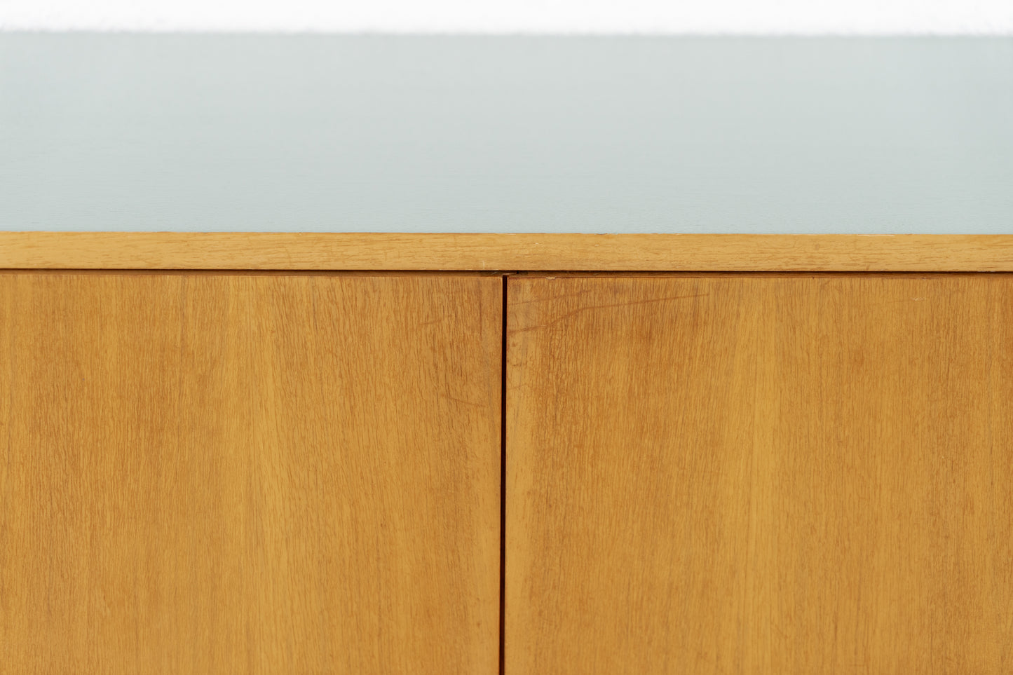 Vintage Kommode Sideboard Mid Century Holz Nuss Pastell Salbei