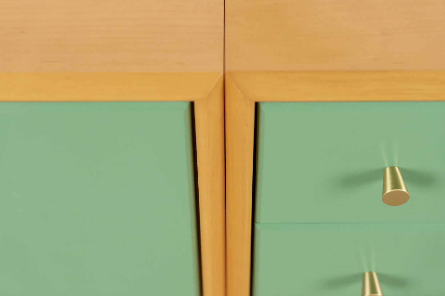 Vintage Sideboard Lowboard Schubladen Kommode Holz Kirsch Omnia Grün