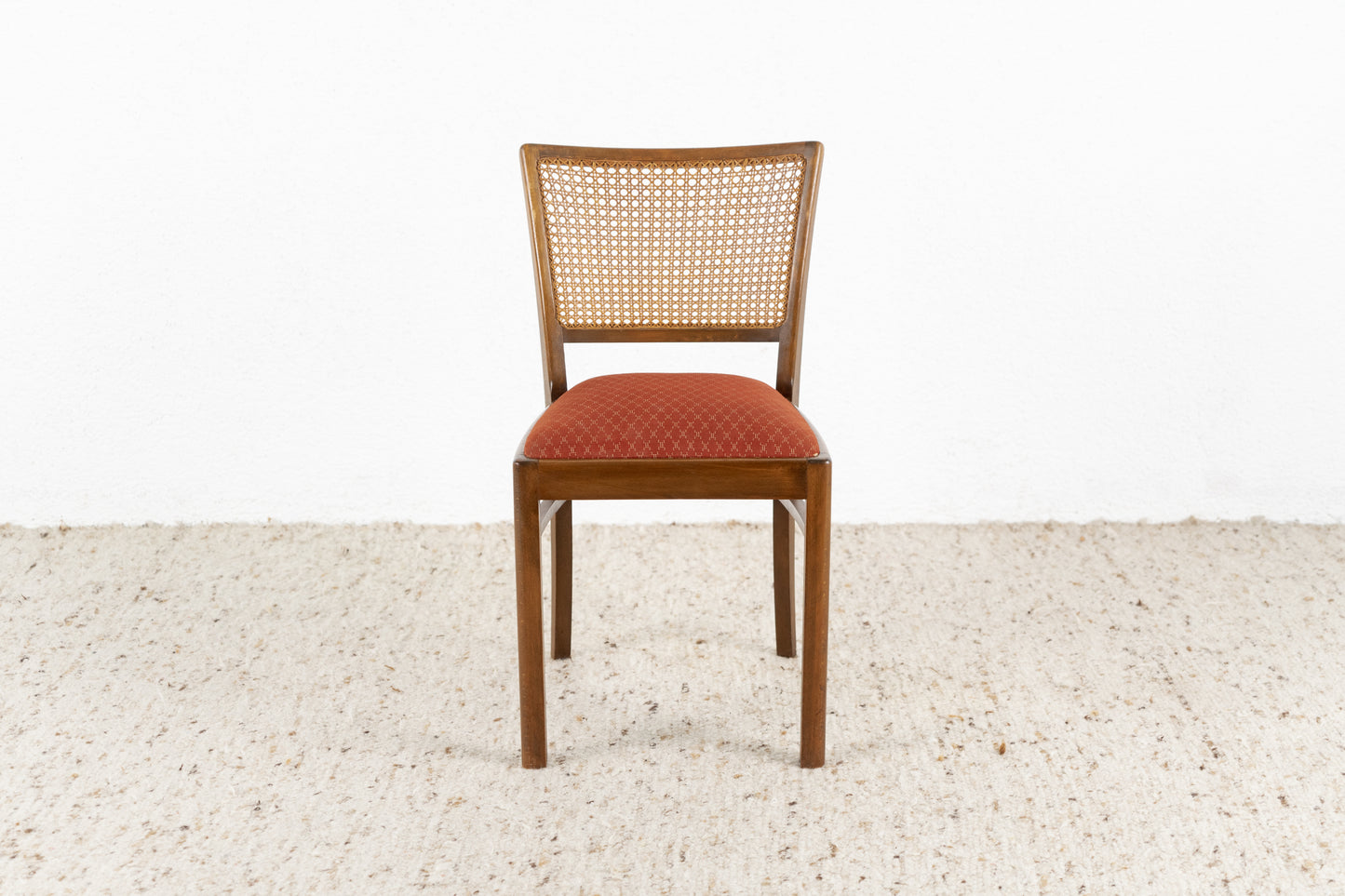 Vintage Stuhl Massivholz Wiener Geflecht Rot Muster Küche Esstisch