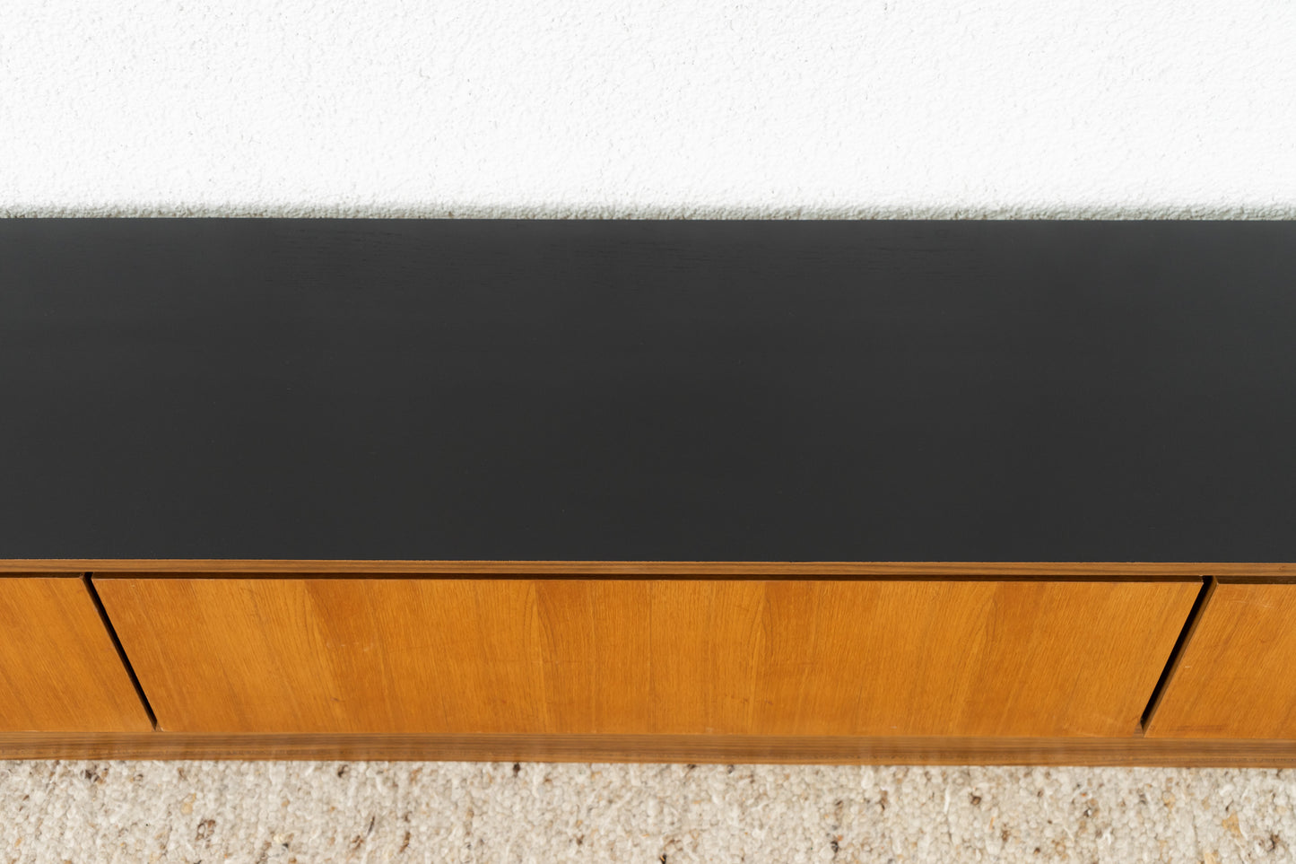 Sideboard / Lowboard