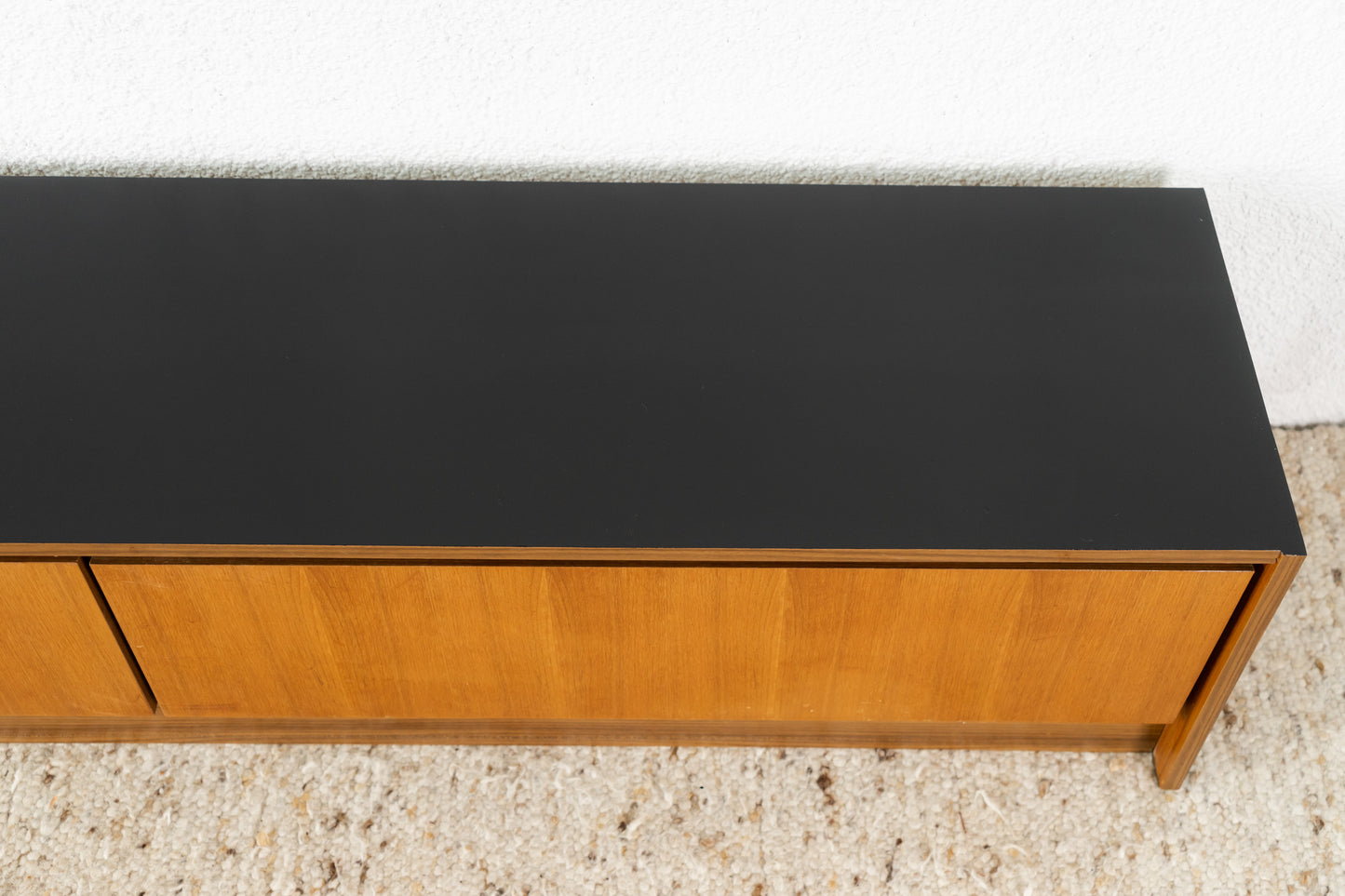 Sideboard / Lowboard