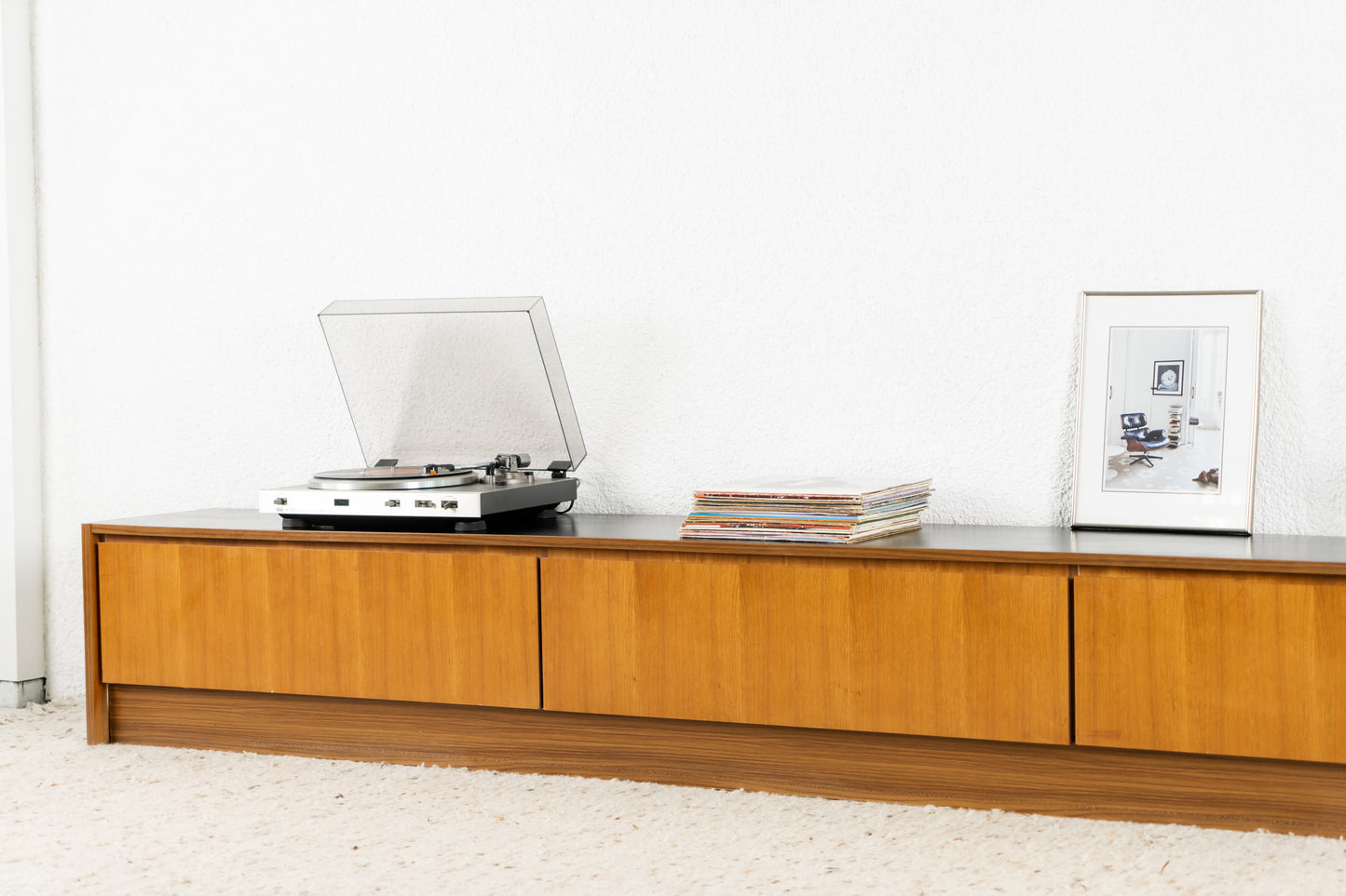 Sideboard / Lowboard