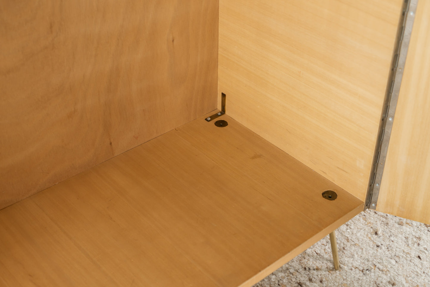 Kleiderschrank