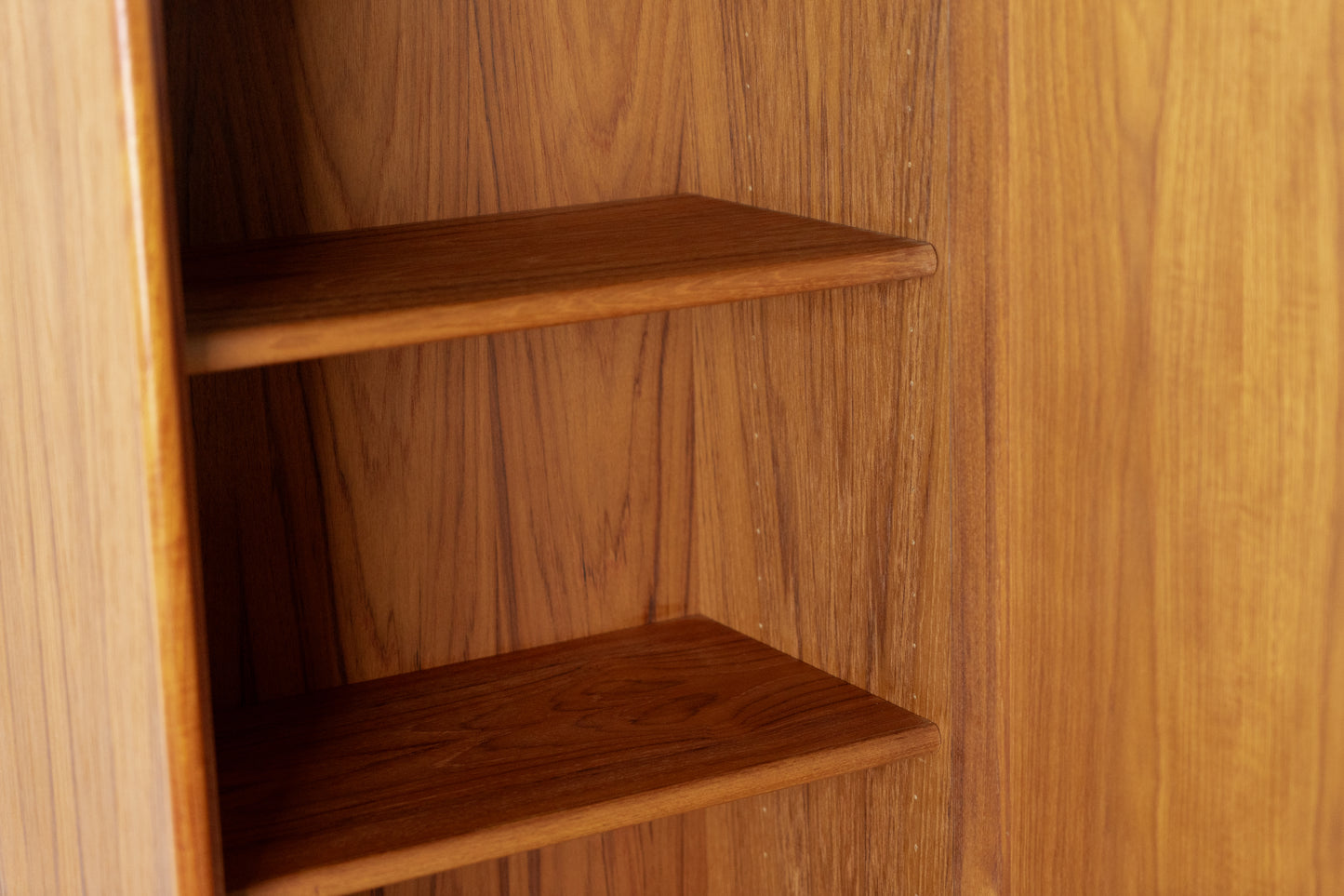 Vintage Kommode Schrank Mid Century Holz Teak RT Möbel