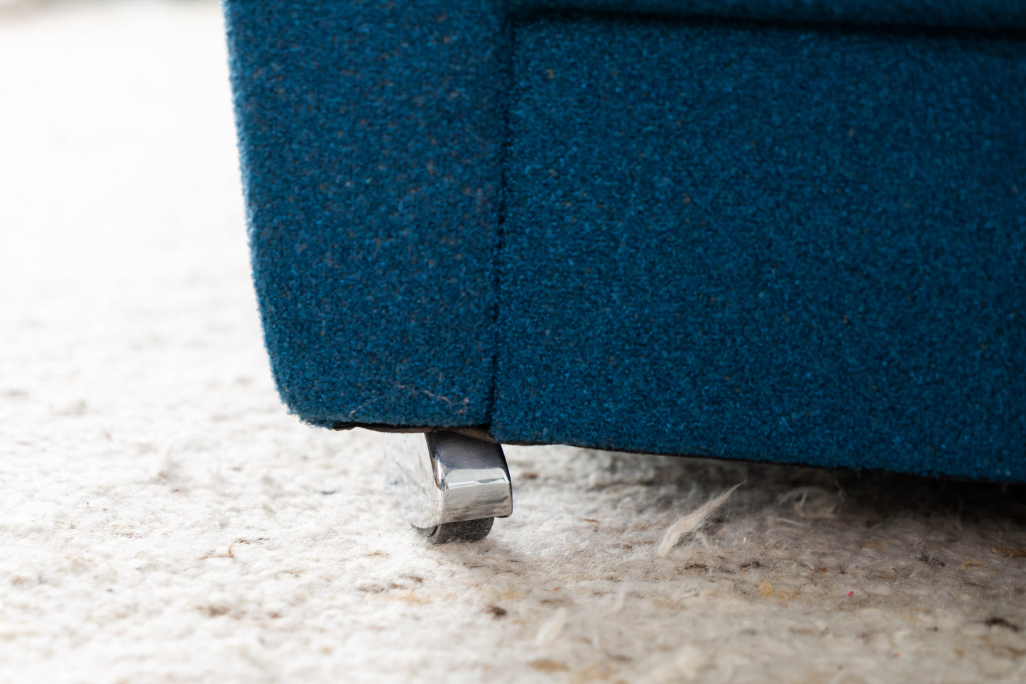 Mid Century Sessel blau Rollen vintage 60s Sofa