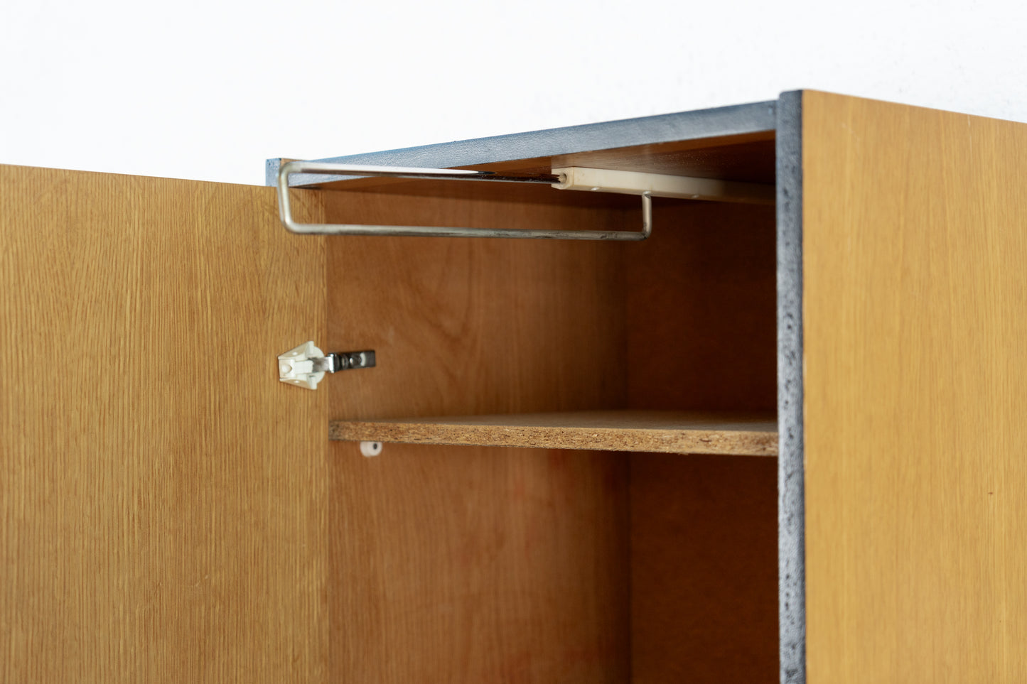 Vintage Schrank Kleiderschrank Kommode Holz Schubladen