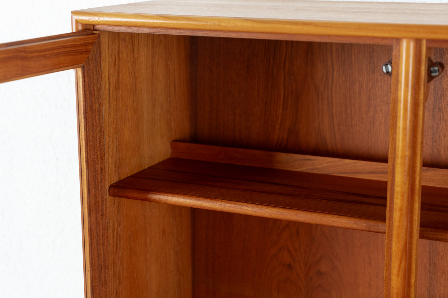 Vintage Vitrine Schrank Kommode Mid Century Holz Teak RT Möbel