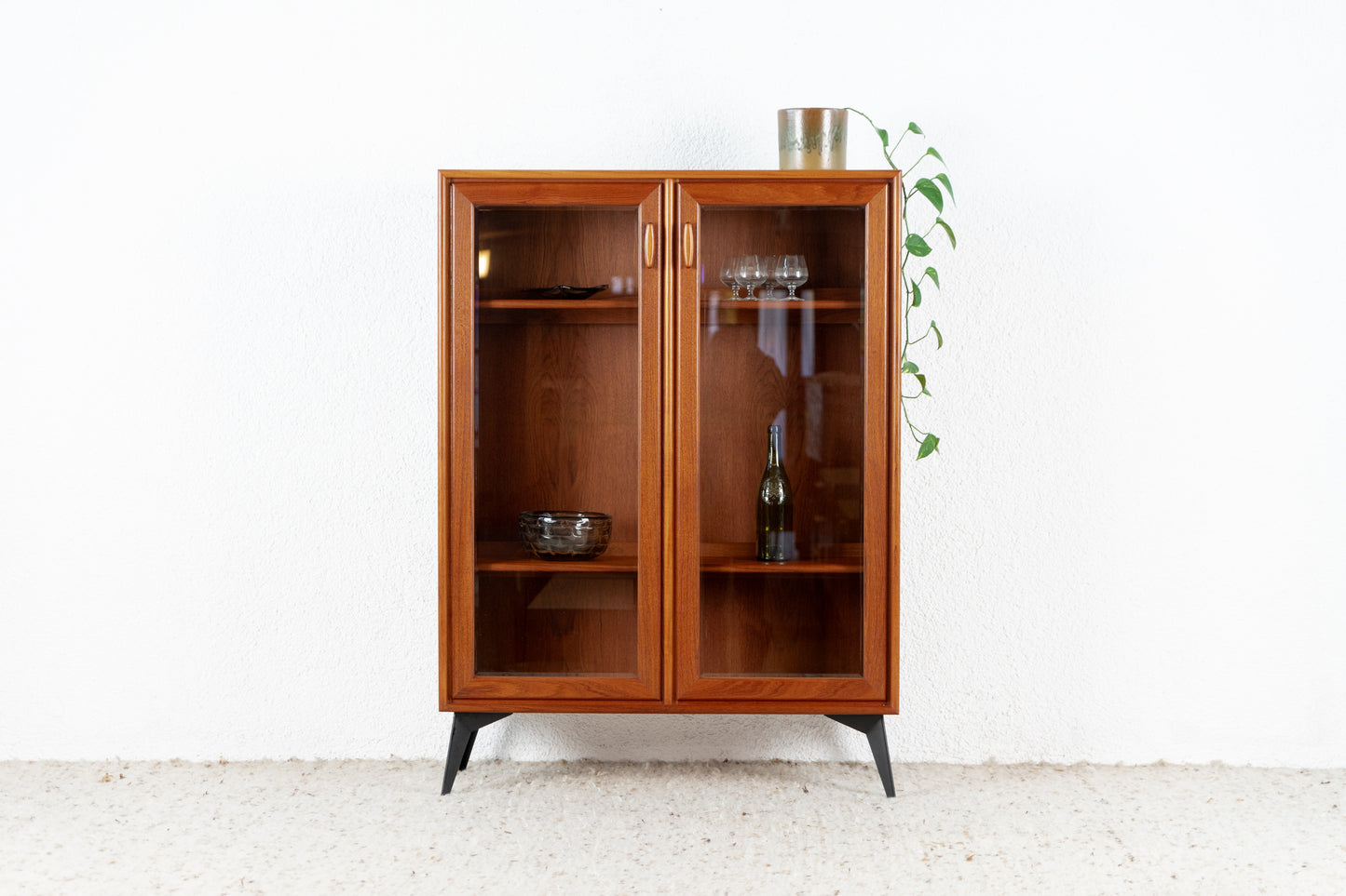 Vintage Vitrine Schrank Kommode Mid Century Holz Teak RT Möbel