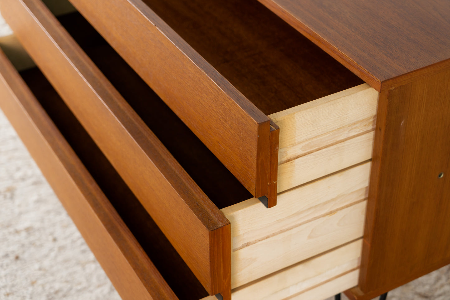 Teak Schubladenkommode