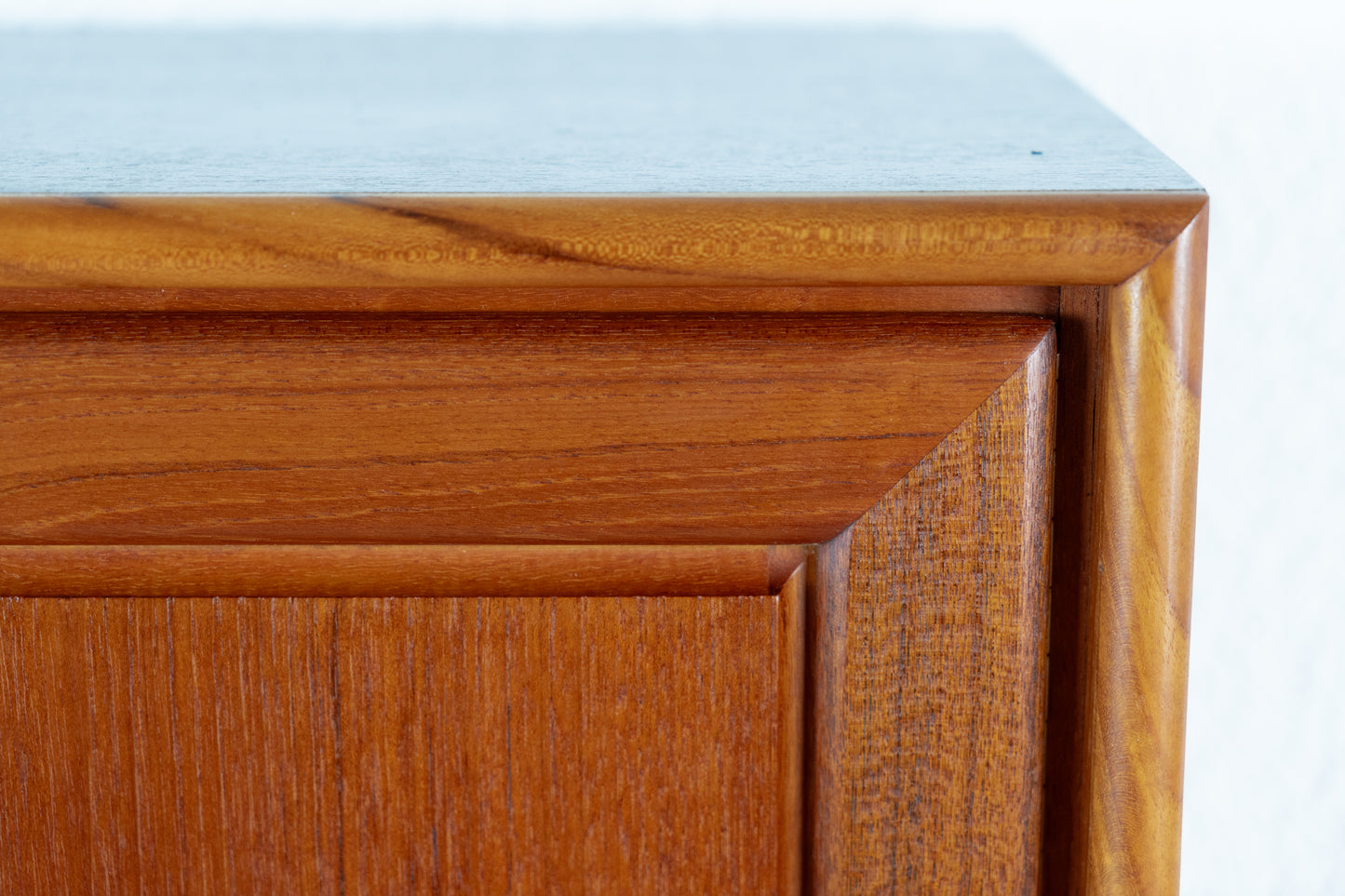 Vintage Schrank Kommode Mid Century Holz Teak RT Möbel Heinrich Riestenpatt
