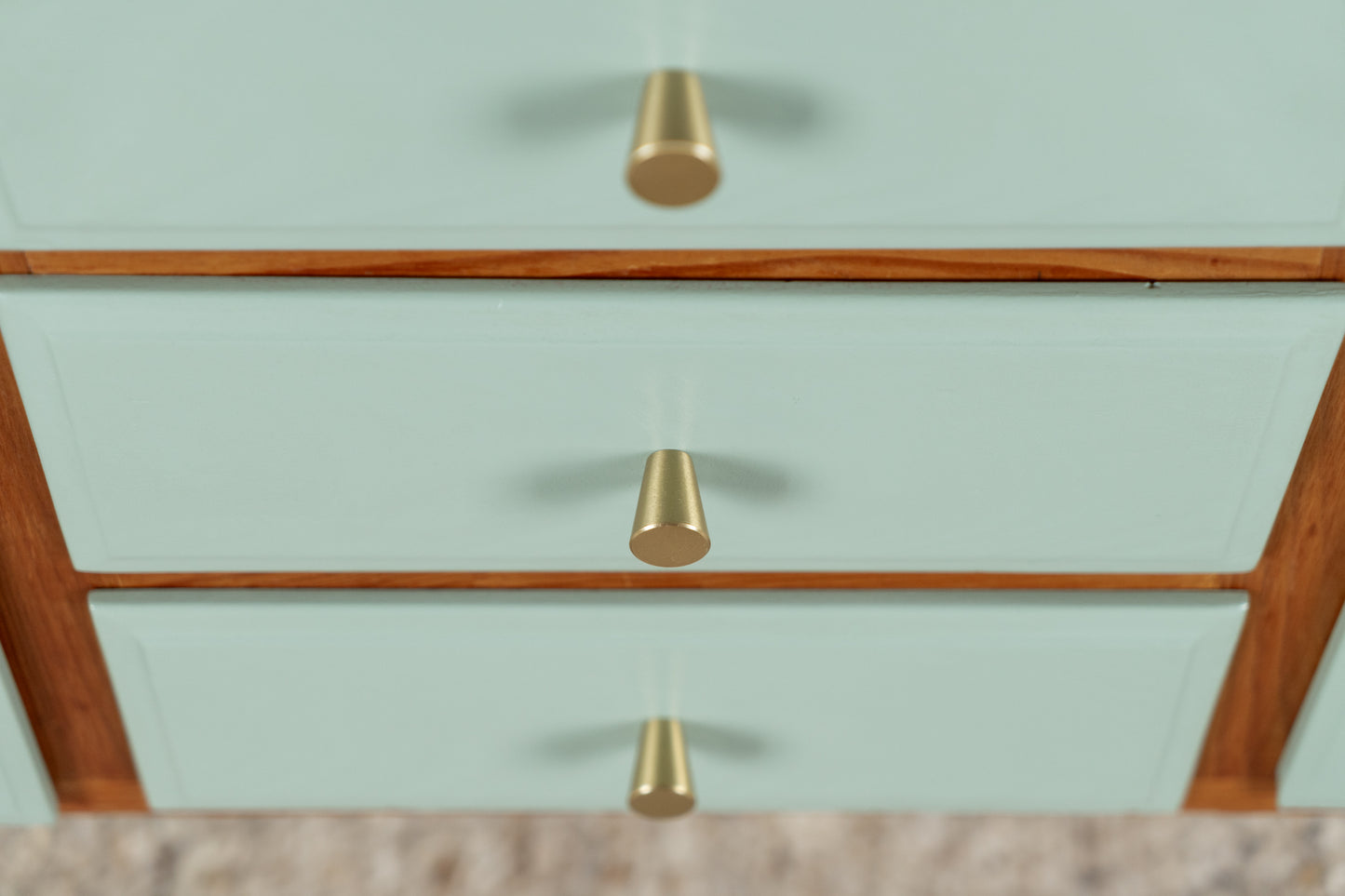Vintage Sideboard Kommode Schubladen Massivholz Salbei