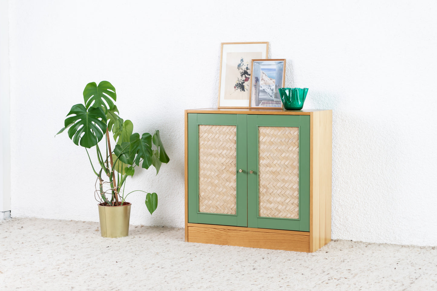 Vintage Kommode Holz grün Geflecht gold Sideboard