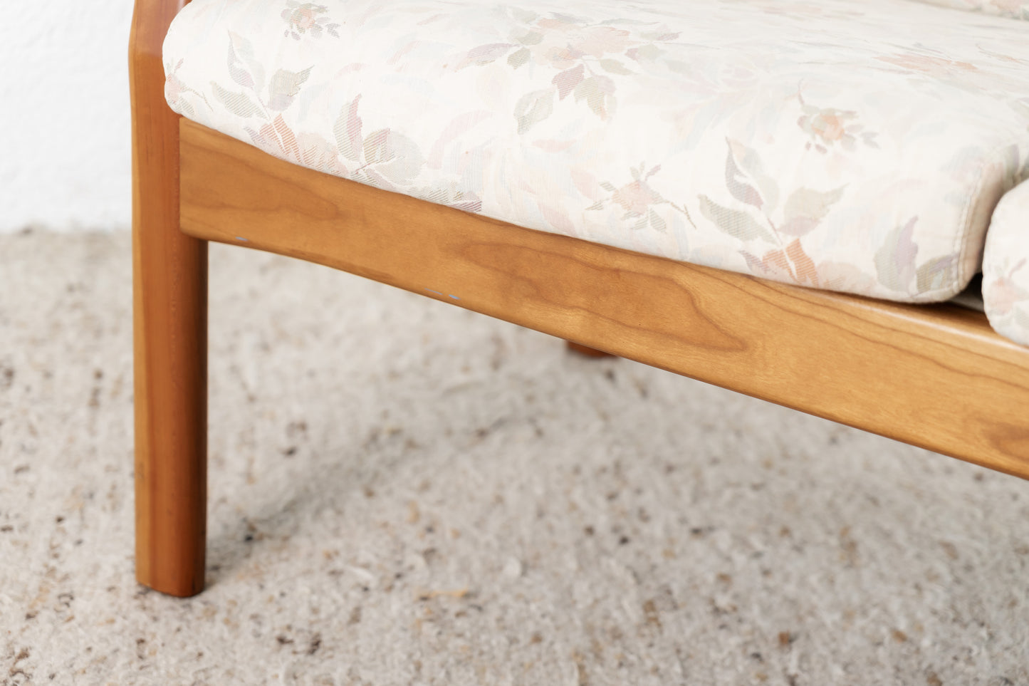 Dayrund Sofa 2 Sitzer Blumen Muster Vintage Holz Couch Sessel