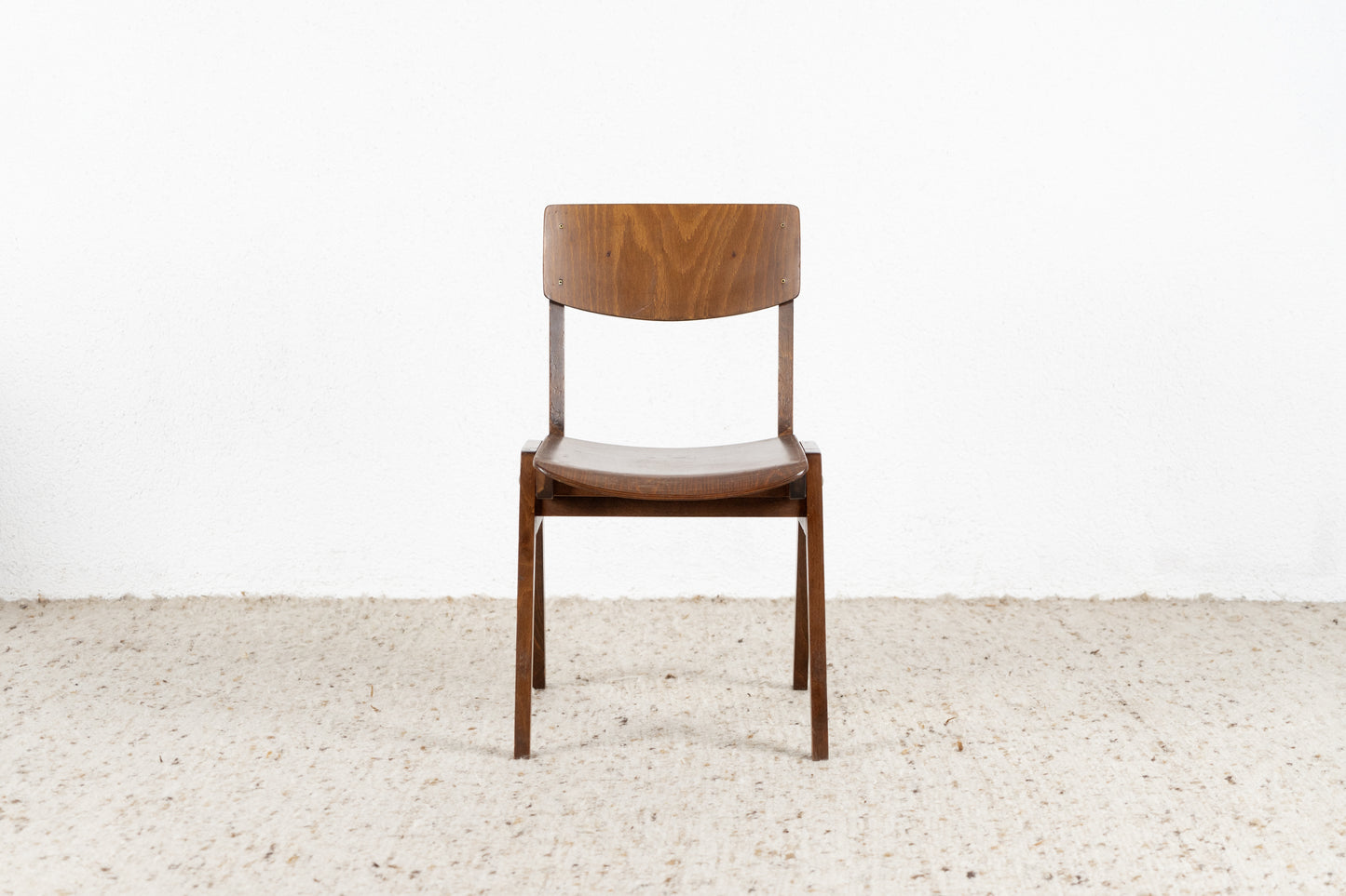 1 von 2 Stück Vintage Stühle Massivholz Esstisch Küche Theaterstuhl Holz Stapelstuhl Kaffeehaus