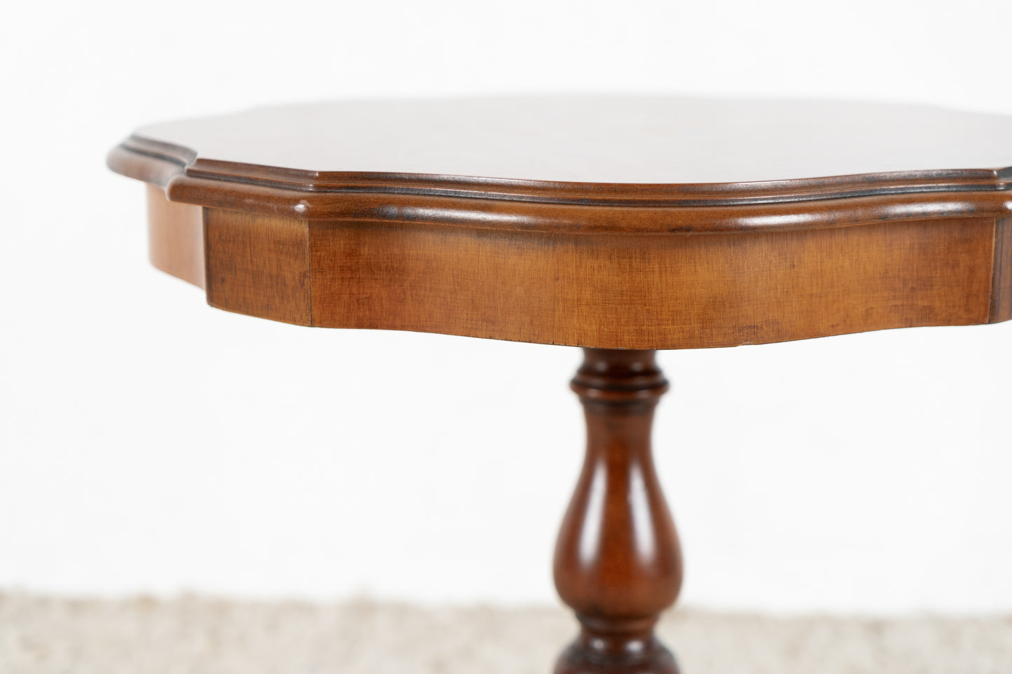 Vintage Beistelltisch Blumentisch Antik Coffetable