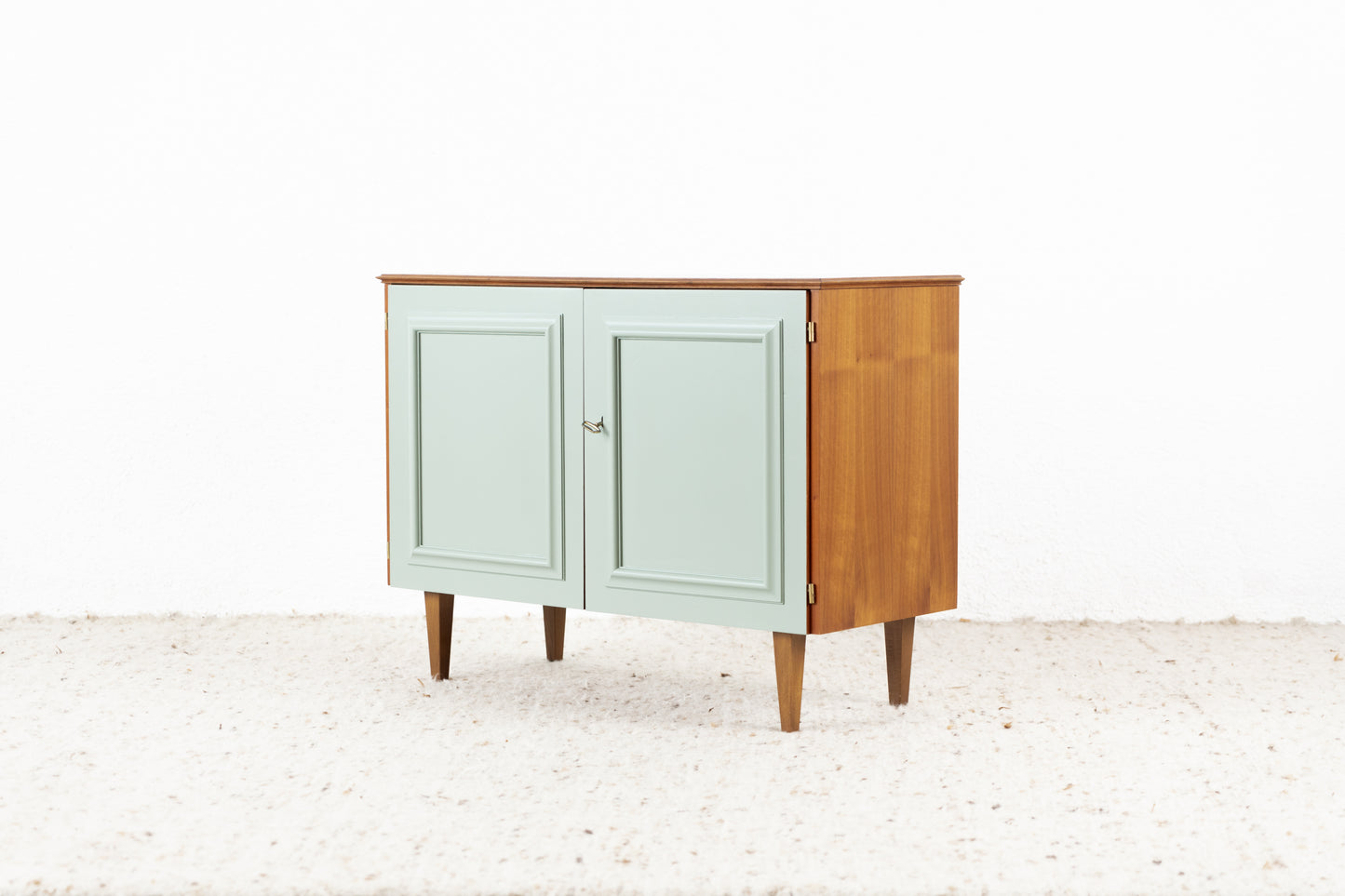 Vintage Kommode Sideboard Schrank Holz Nuss Salbei