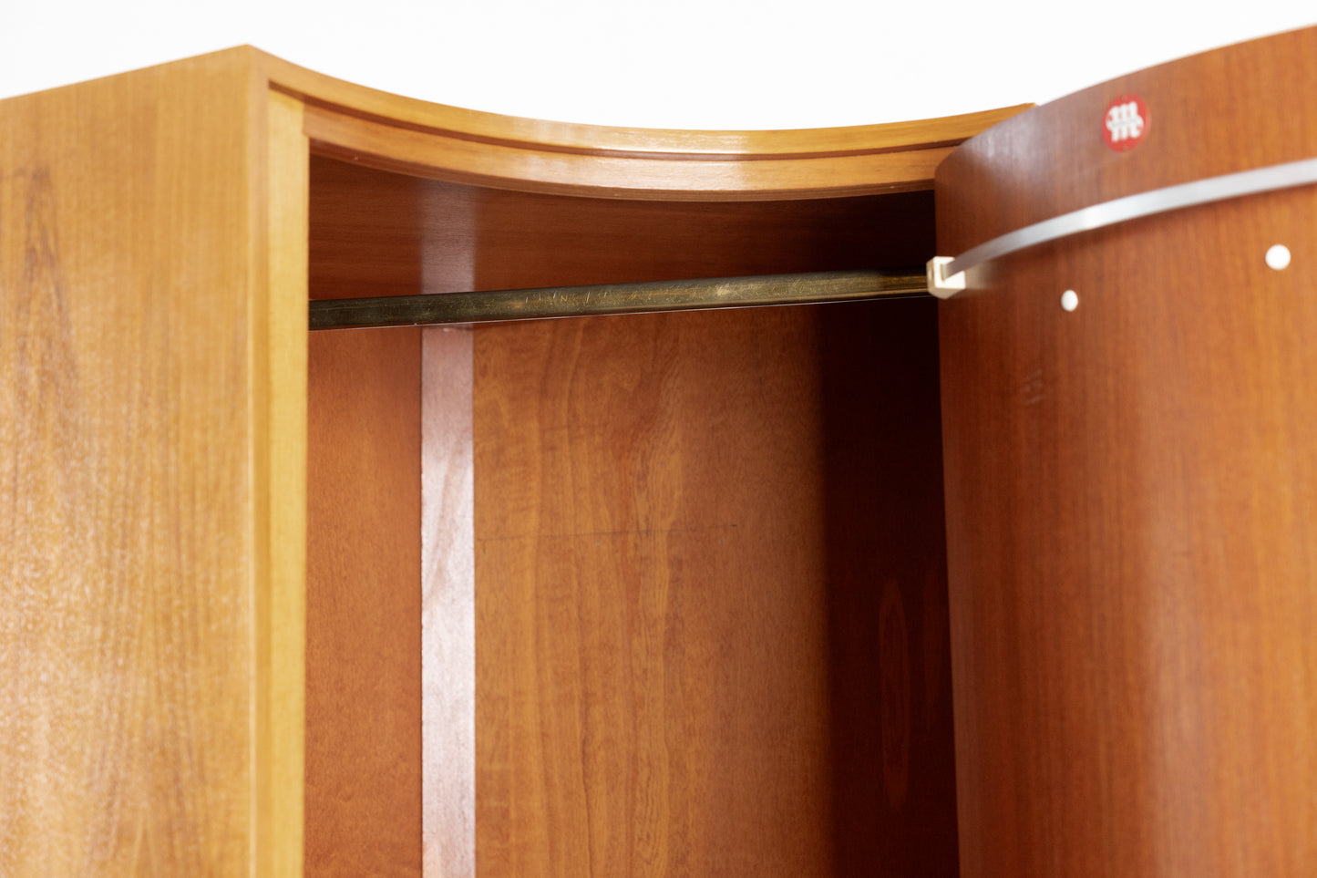 Vintage Eckschrank Kleiderschrank Holz Nuss Musterring 60s