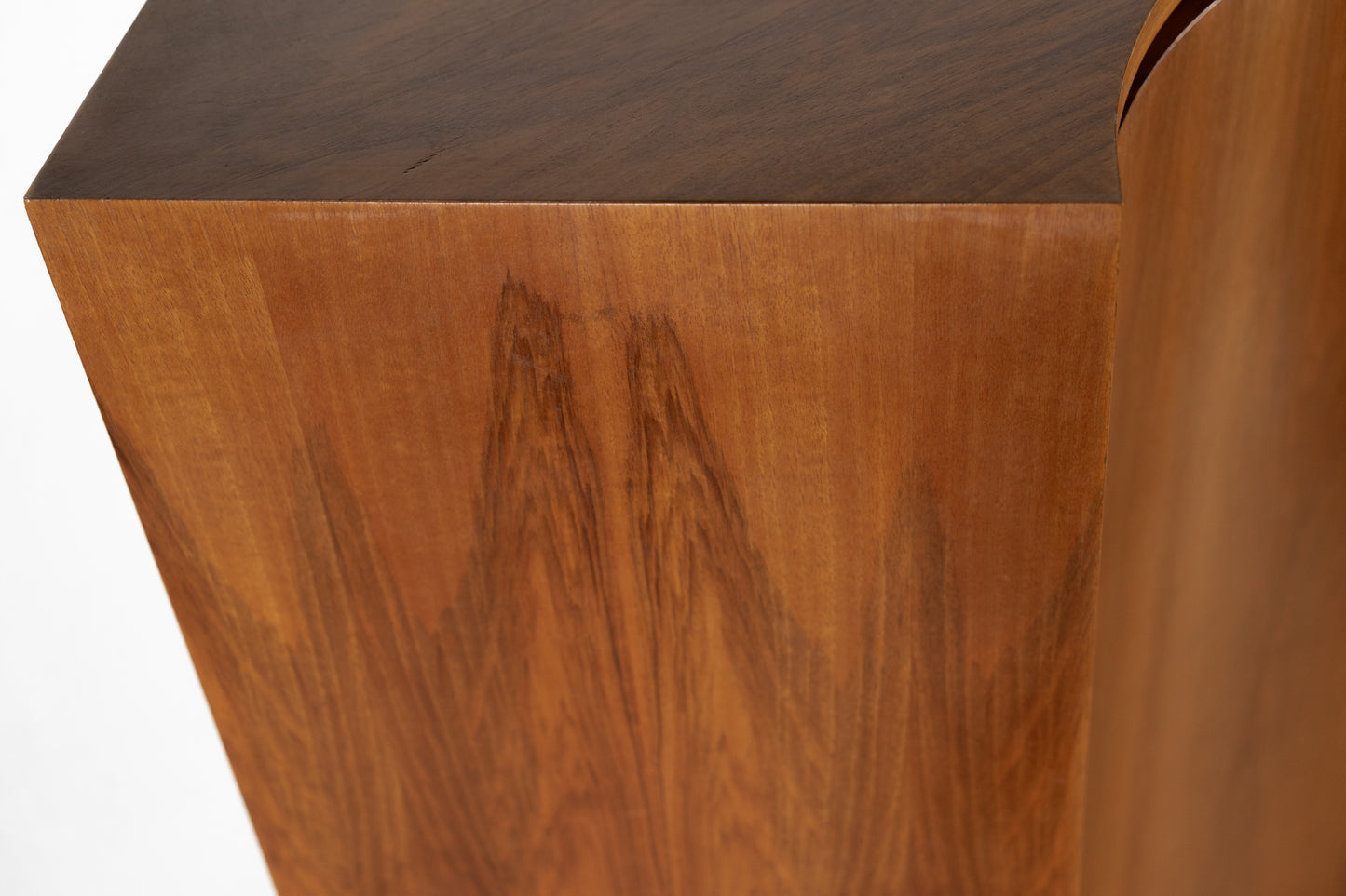 Vintage Eckschrank Kleiderschrank Holz Nuss Musterring 60s