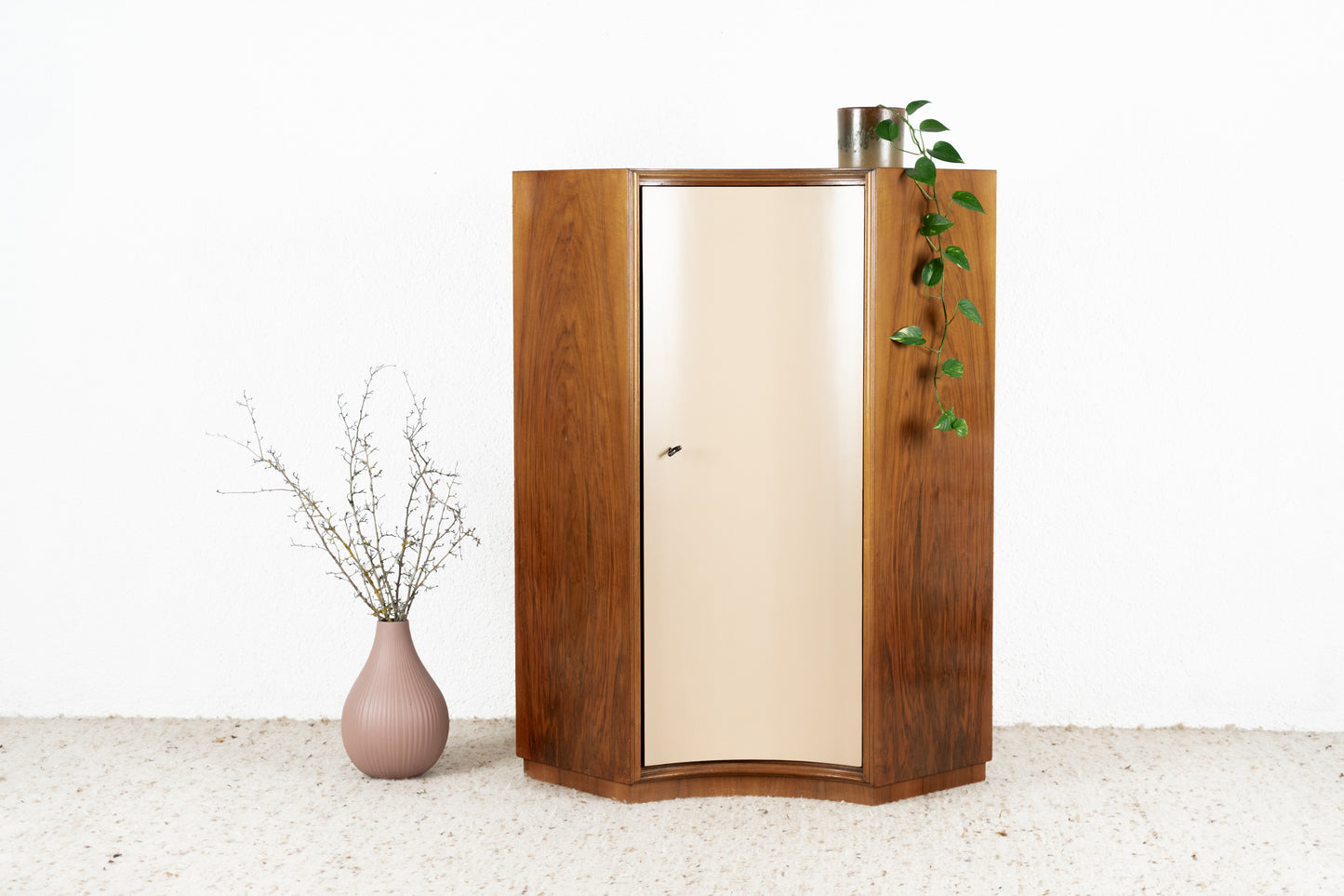 Vintage Schrank Eckschrank Kommode Holz Nuss Mid Century Kleiderschrank