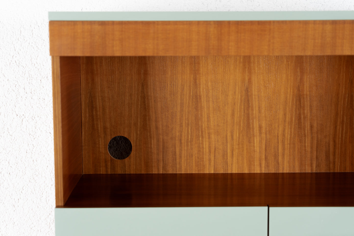 Vintage Schrank Regal Holz Mid Century HWK 1960er Nuss Teak Kommode Salbei Pastell