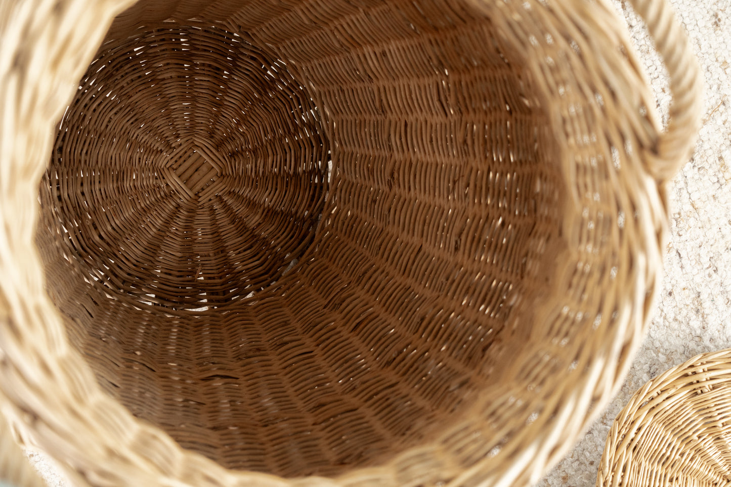 Vintage Rattan Korb Wäschekorb mit Deckel Rund