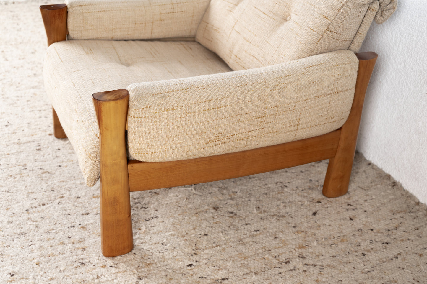 Vintage Sessel Massivholz Beige Mid Century Stuhl Nuss Holz