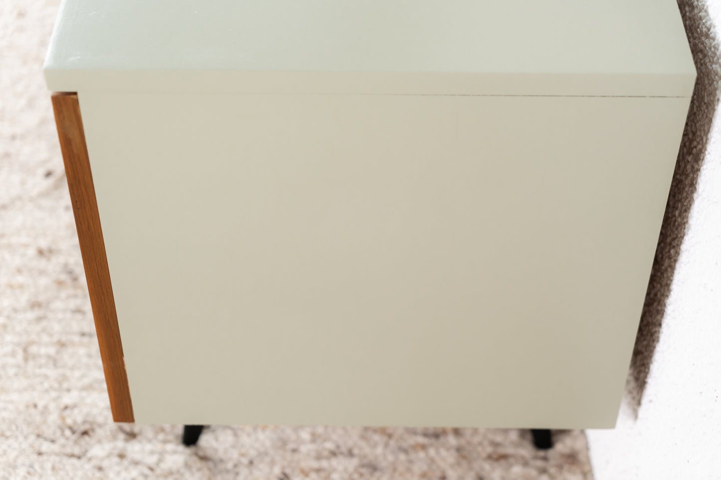 Nuss Sideboard Schubladen