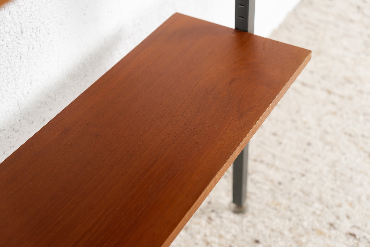 Mid Century Regal / Schrank Nuss