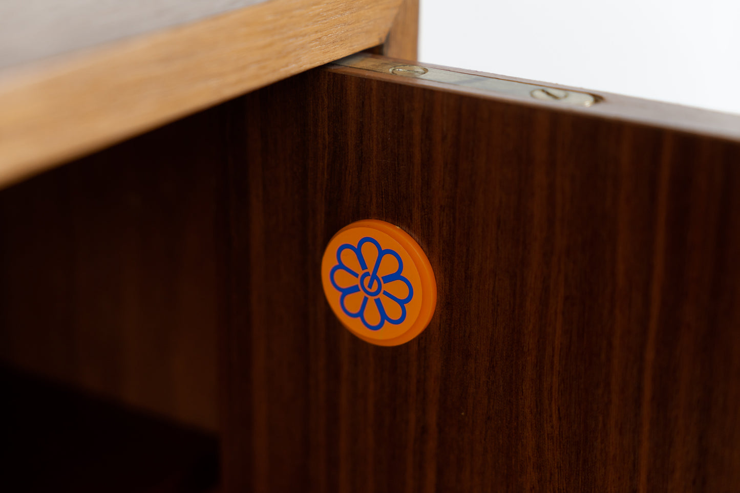 WHB Sideboard Nuss
