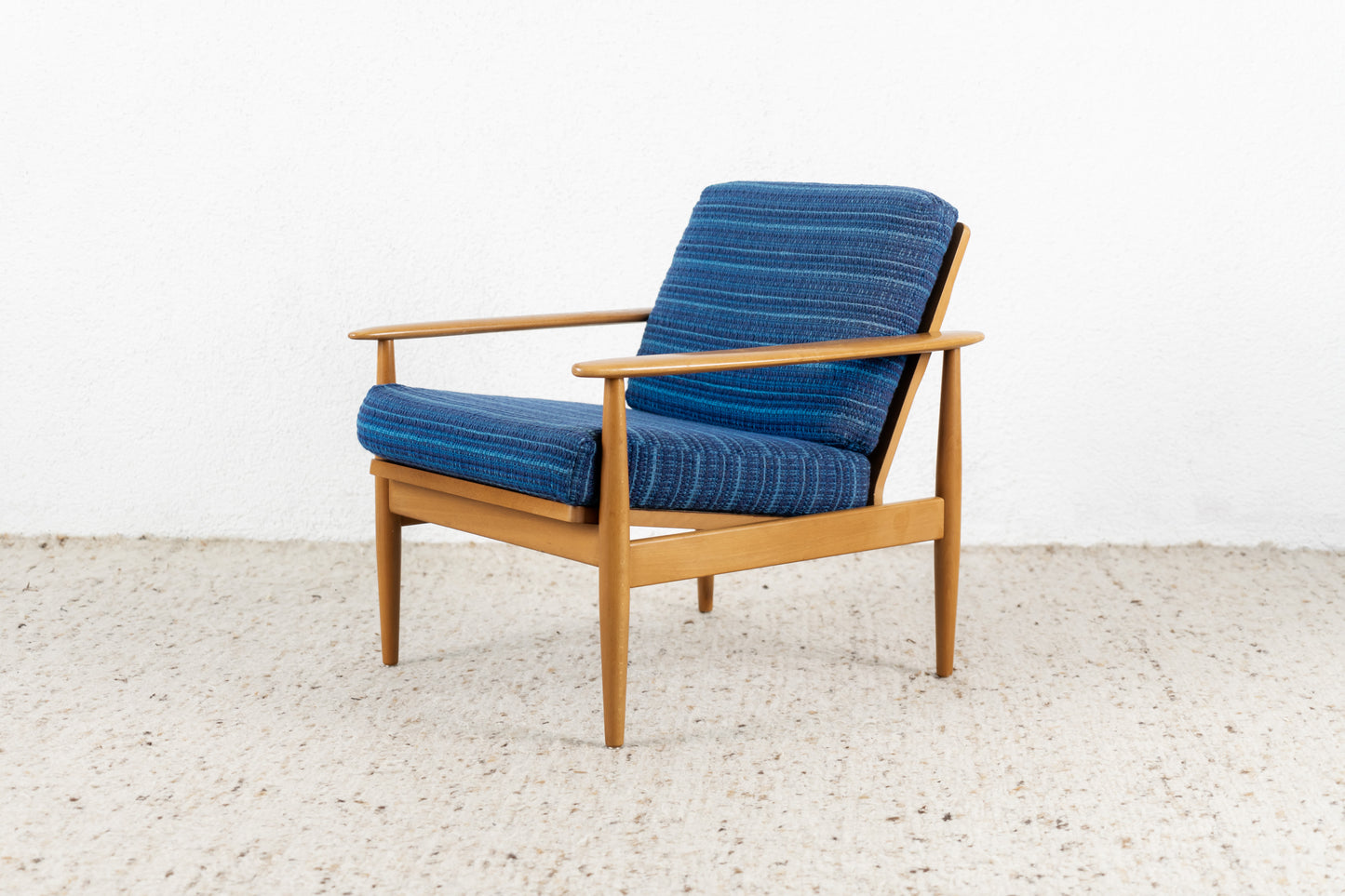 1 von 2 Vintage Sessel Buche blau Mid Century Armchair Holz