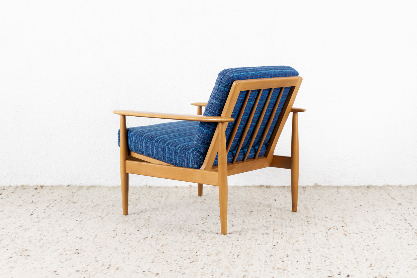 1 von 2 Vintage Sessel Buche blau Mid Century Armchair Holz