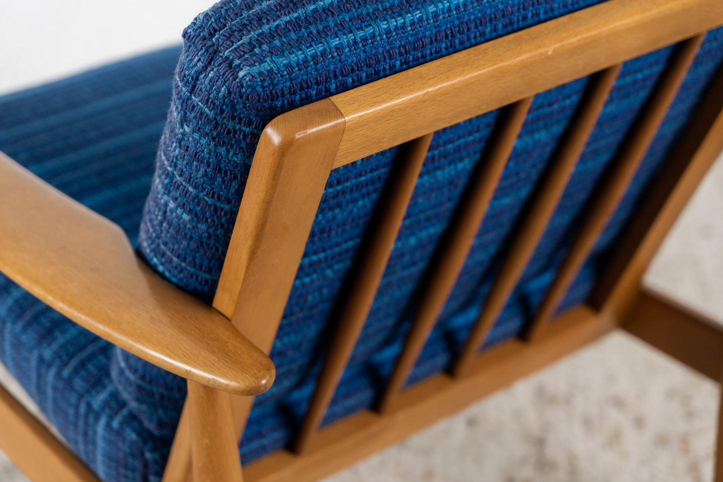 1 von 2 Vintage Sessel Buche blau Mid Century Armchair Holz