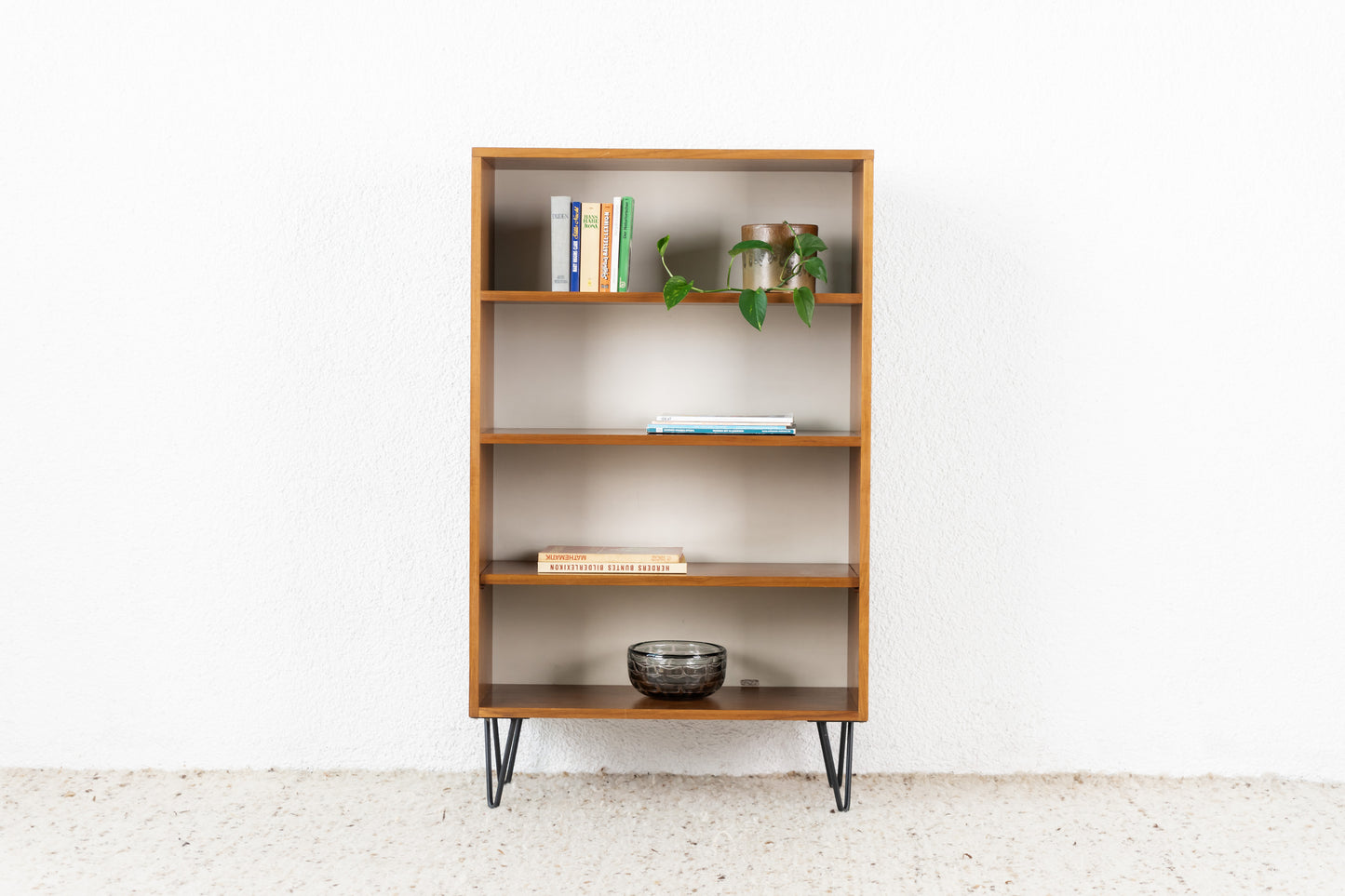 Bücherregal Vintage