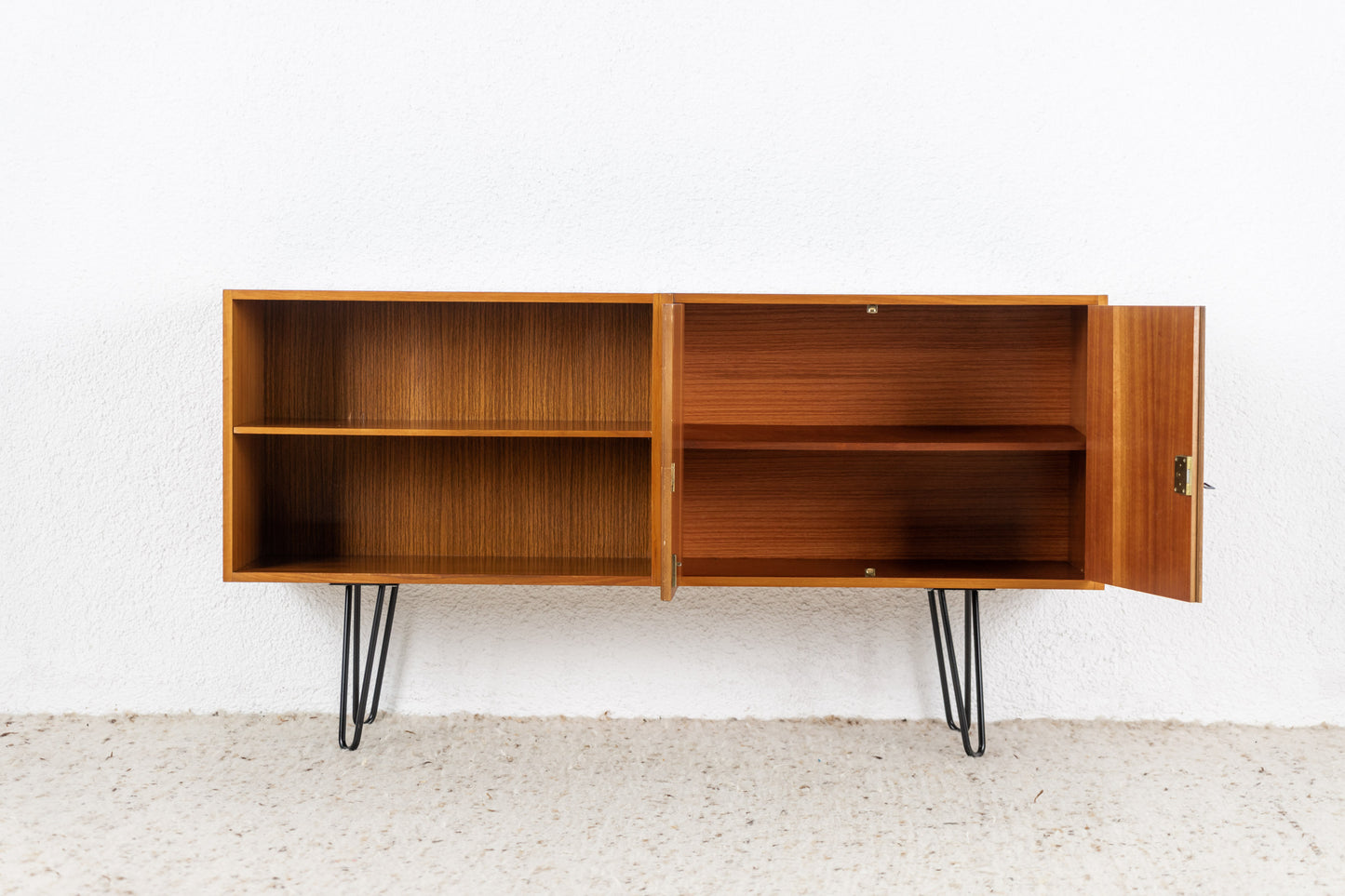Sideboard Mid Century Nuss