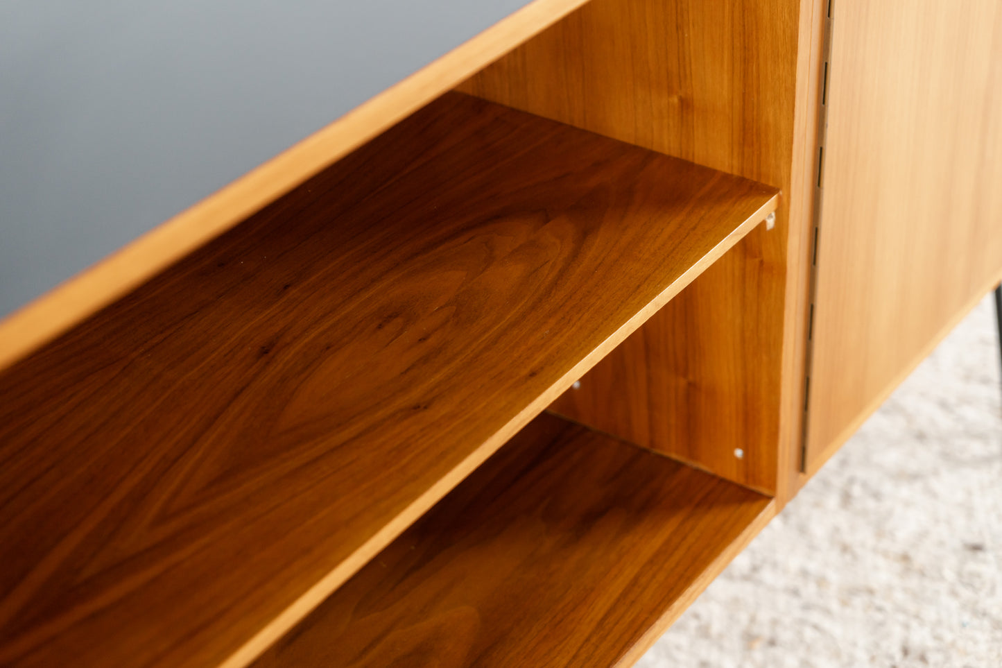 Sideboard Mid Century Nuss