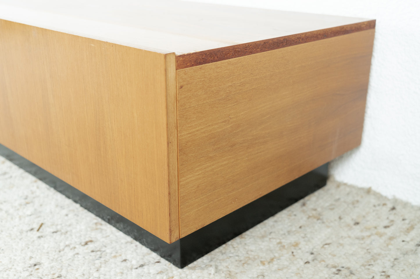 Nussbaum Schubladen Lowboard Sideboard