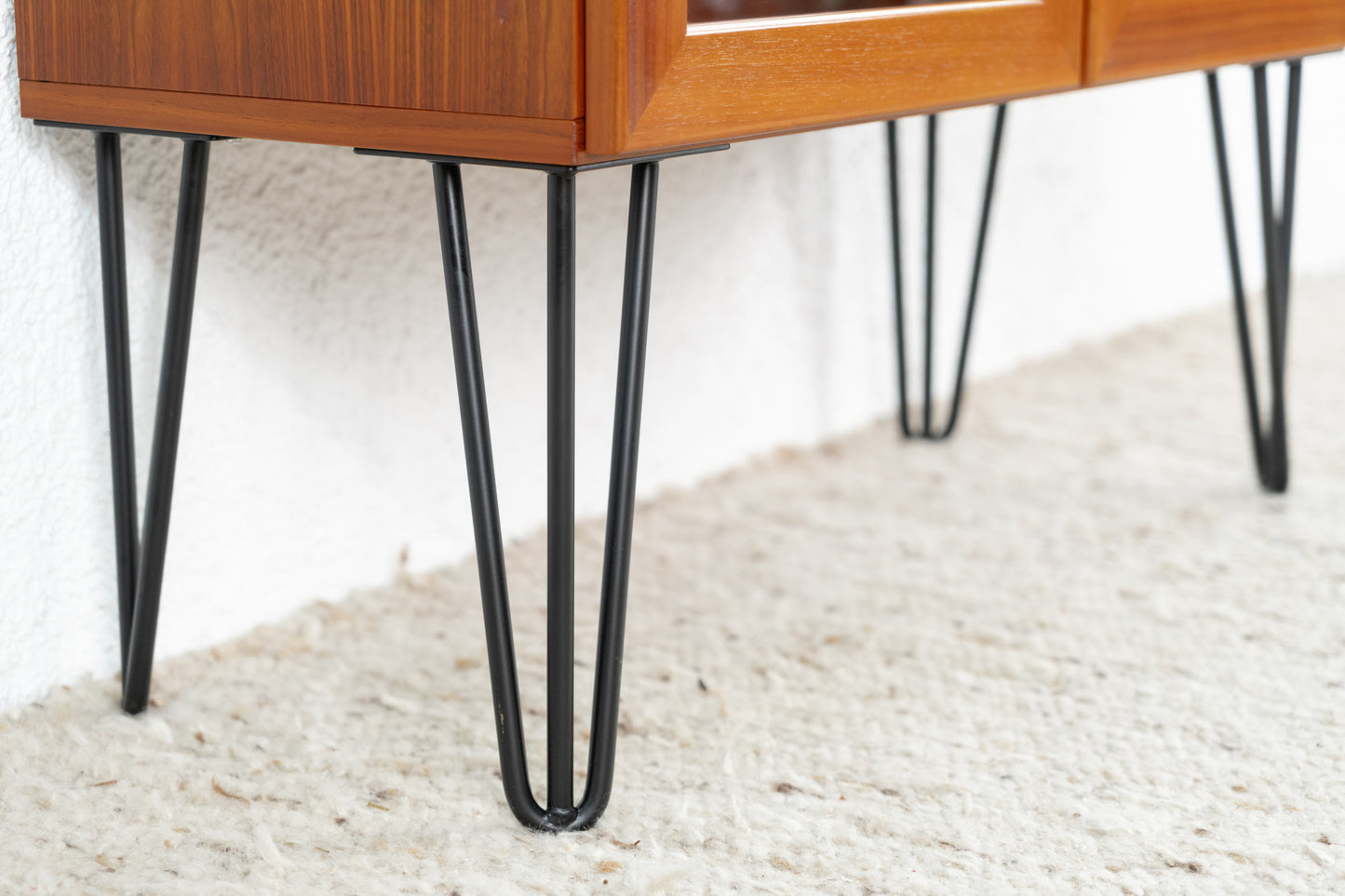 Vitrine Kommode Mid Century Nuss Holz Sideboard 1960