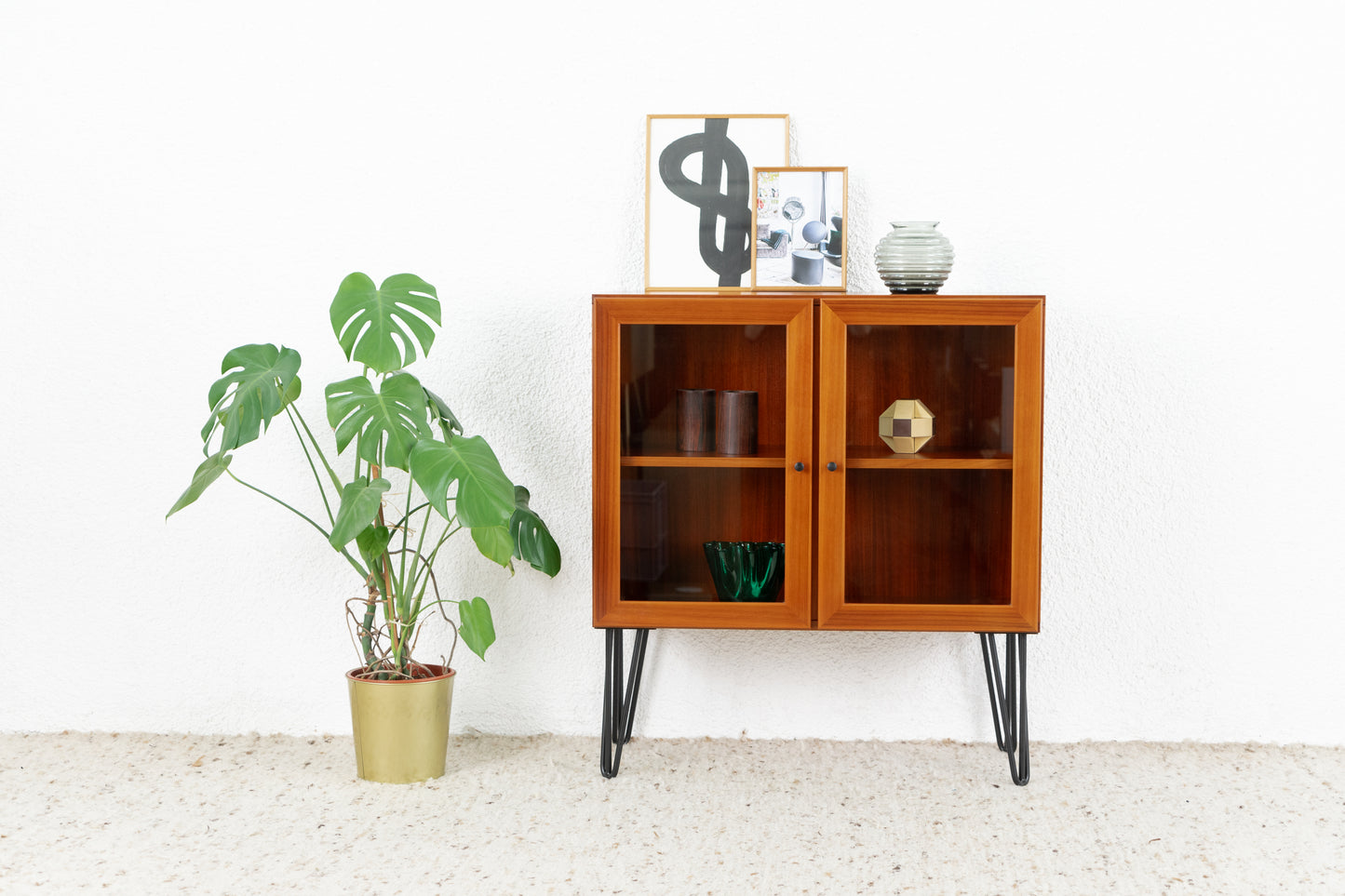 Vitrine Kommode Mid Century Nuss Holz Sideboard 1960