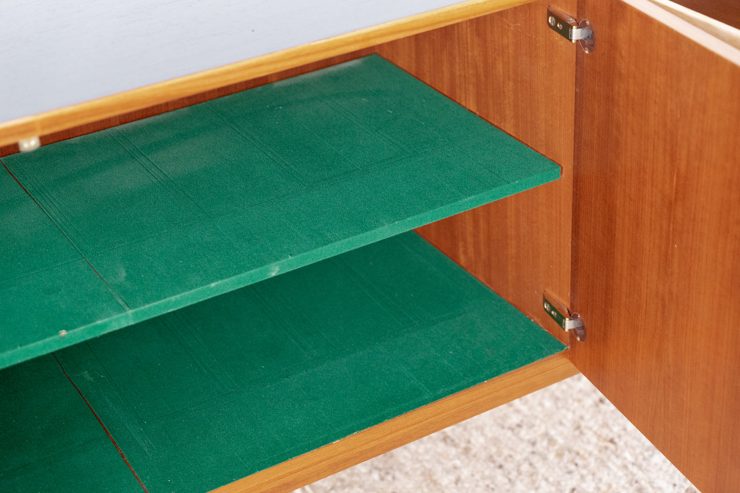 Sideboard Mid Century Teak Holz Schubladen