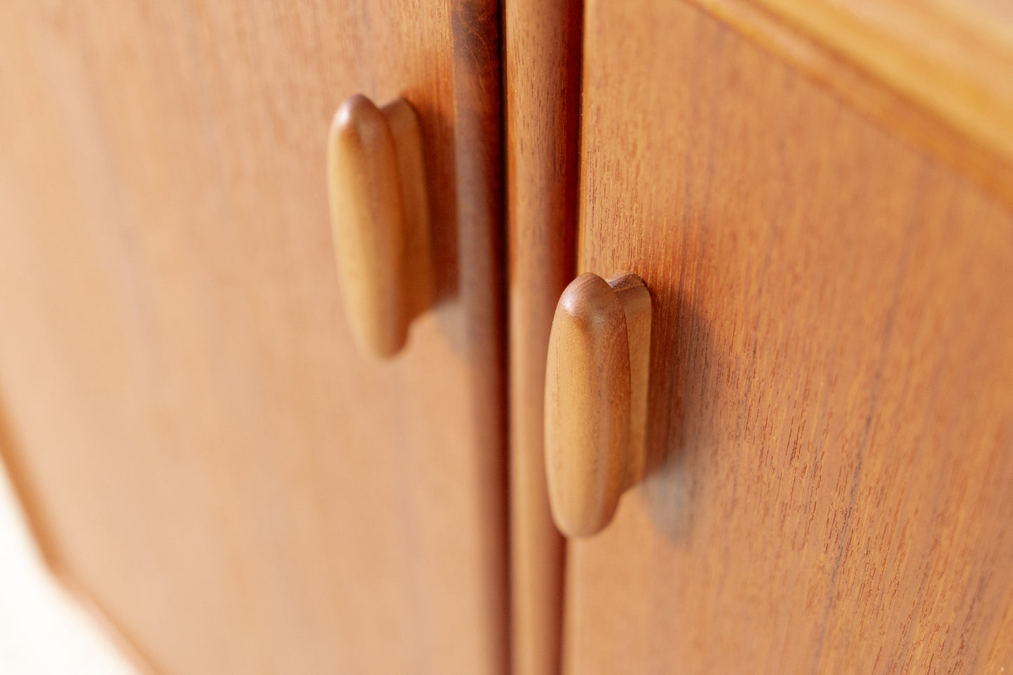 RT Möbel Kommode Schrank Teak Holz Heinrich Riestenplatt
